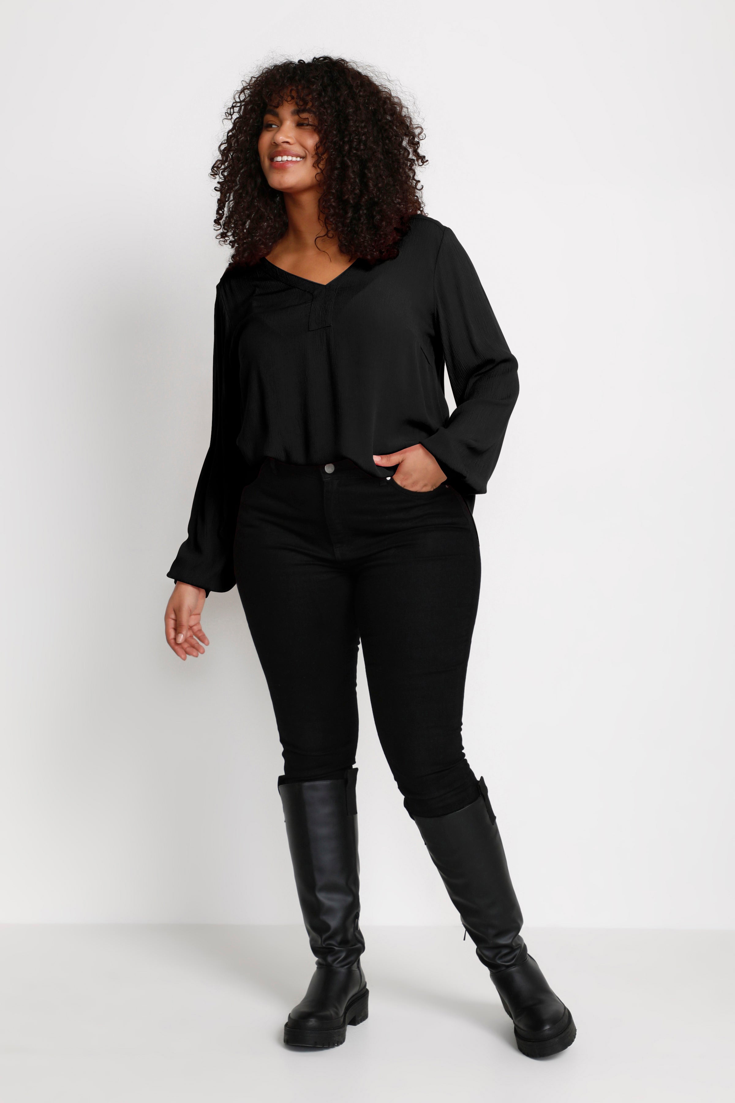 Kaffe Curve Cami Blouse in Black