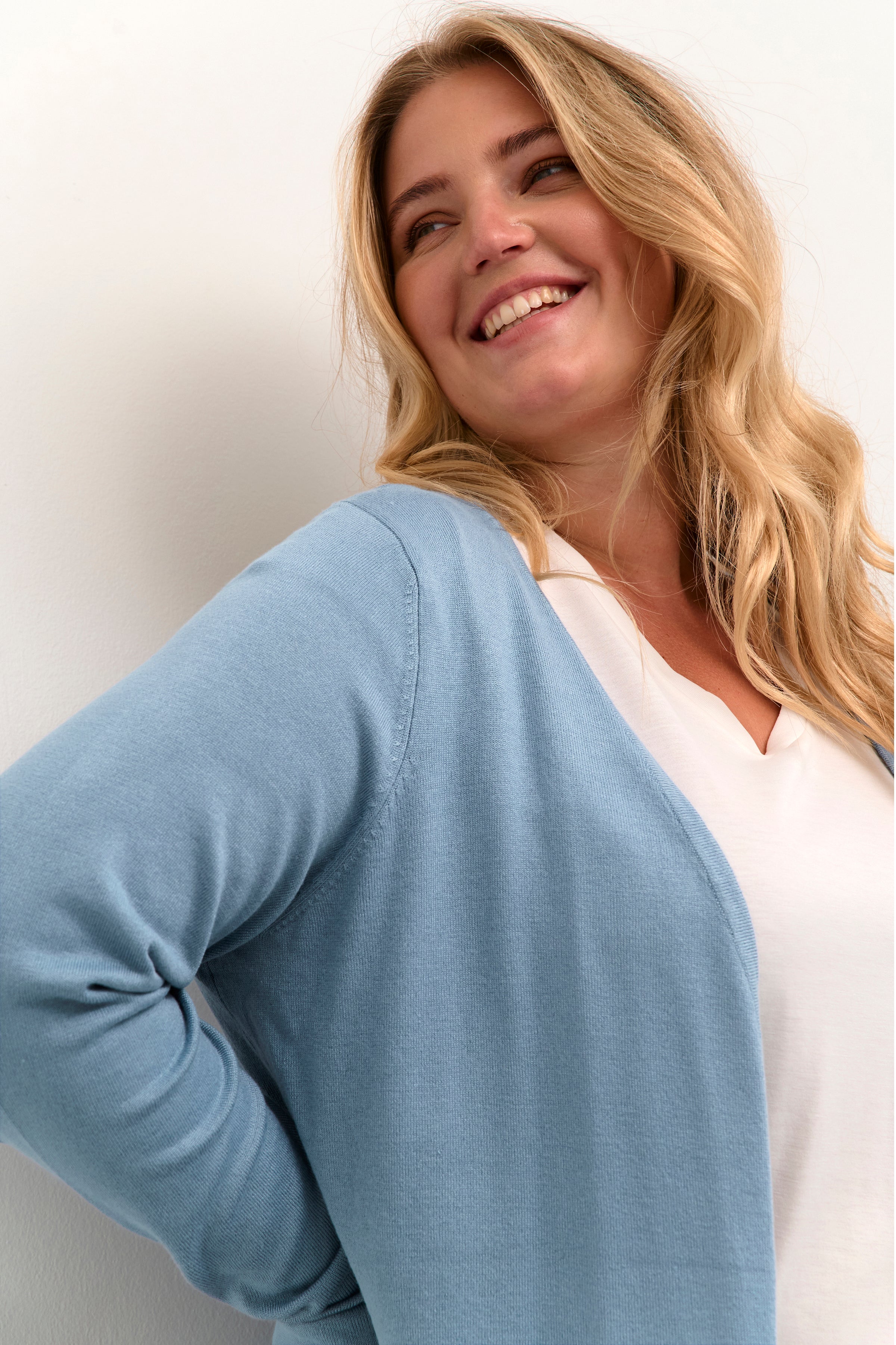 Kaffe Curve Farsia Cardigan in Light Blue