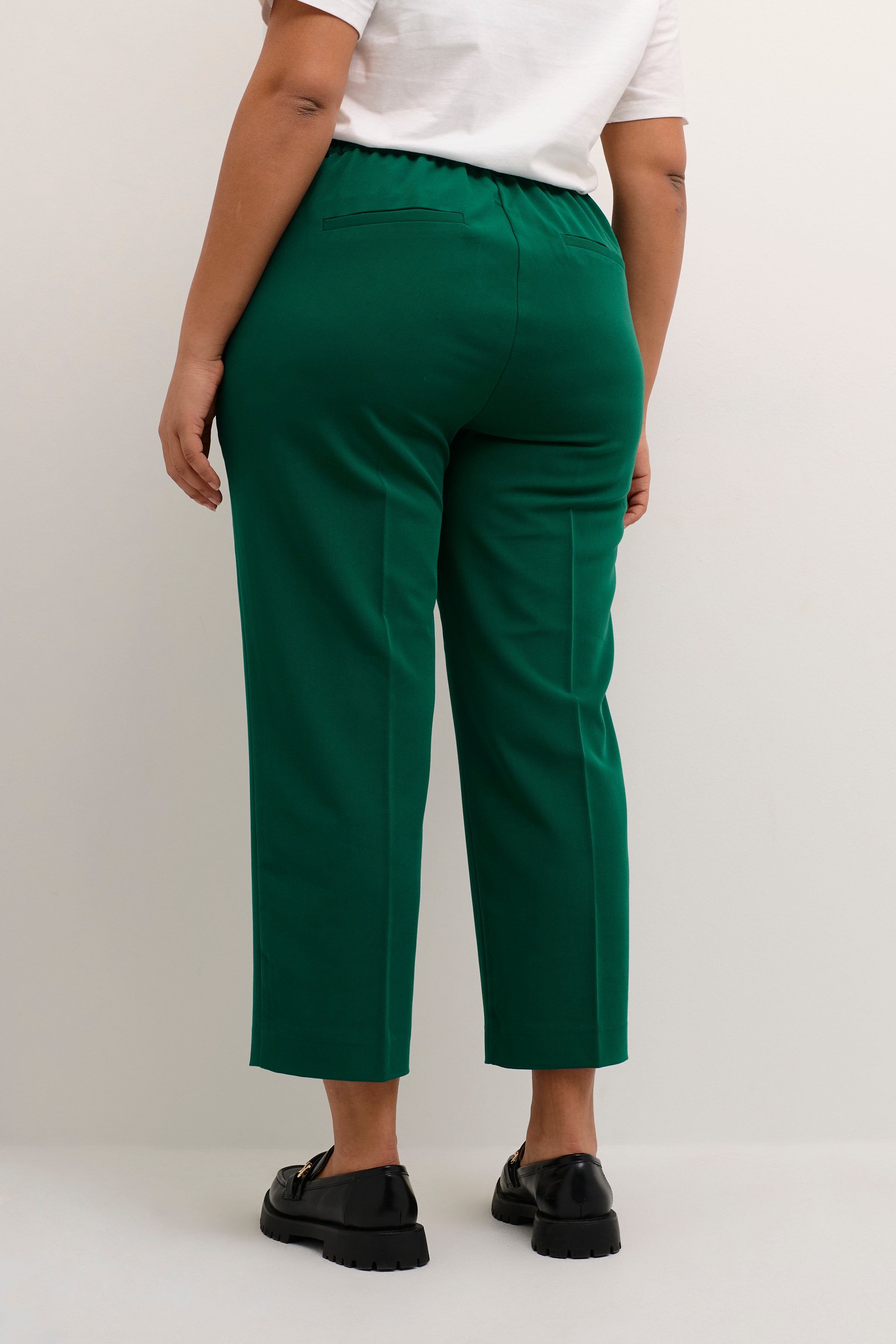 Kaffe Curve Sakira Crop Trousers in Green