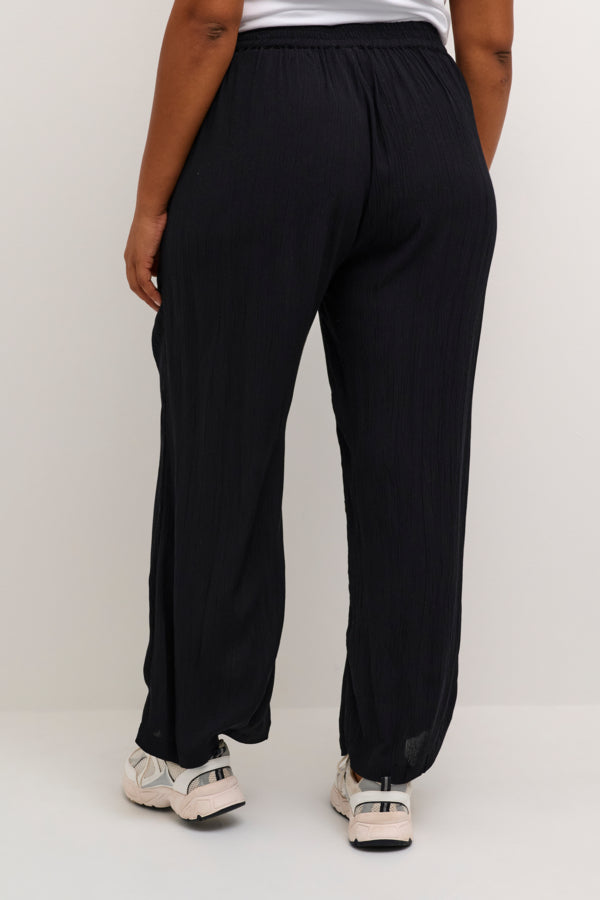 Kaffe Dacina Ami Trousers in Black