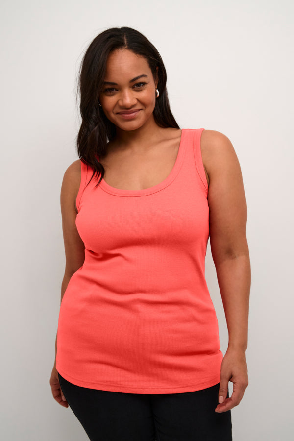 Kaffe Curve Carina Vest Top in Cayenne