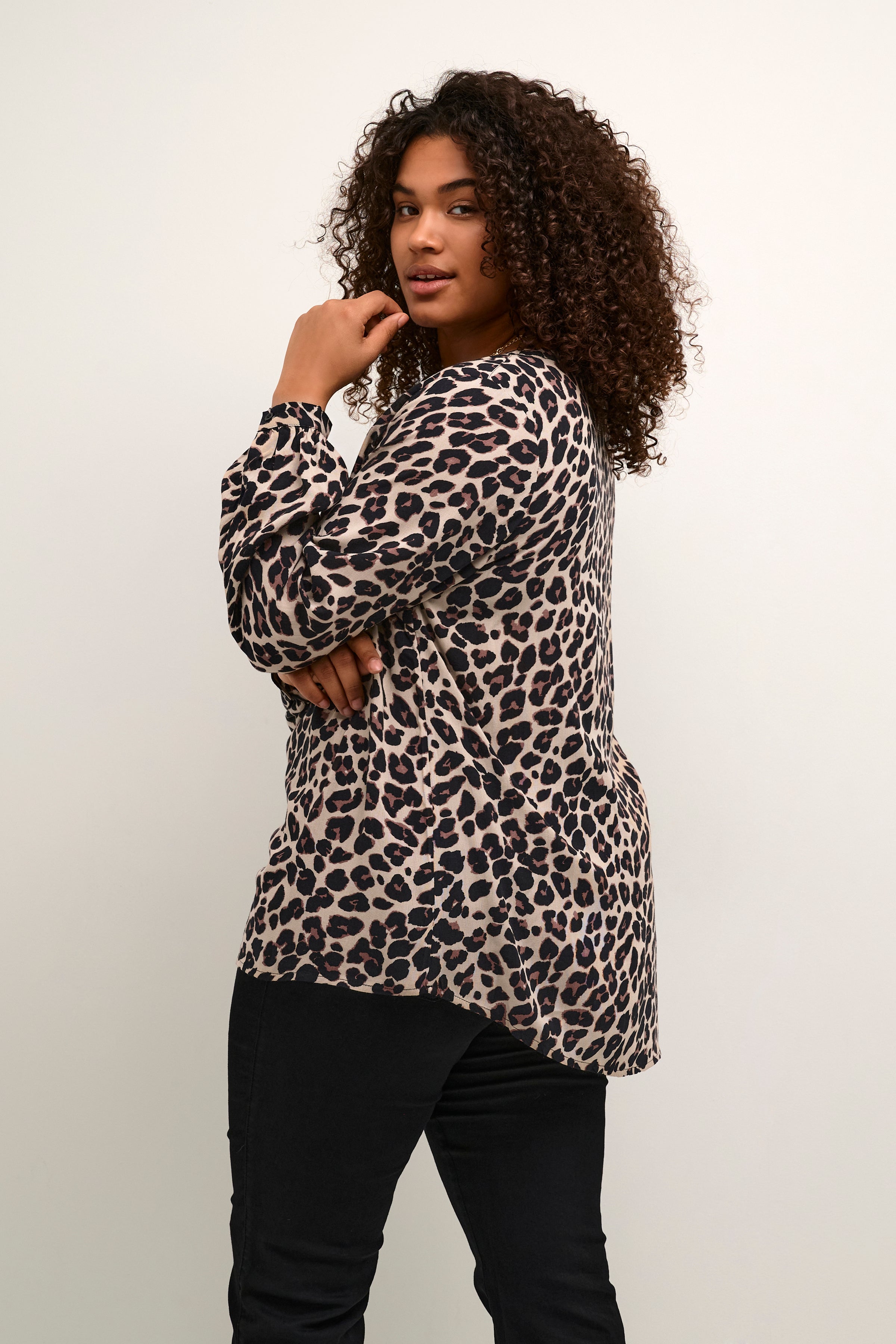 Kaffe Curve Tilly Blouse in Leopard