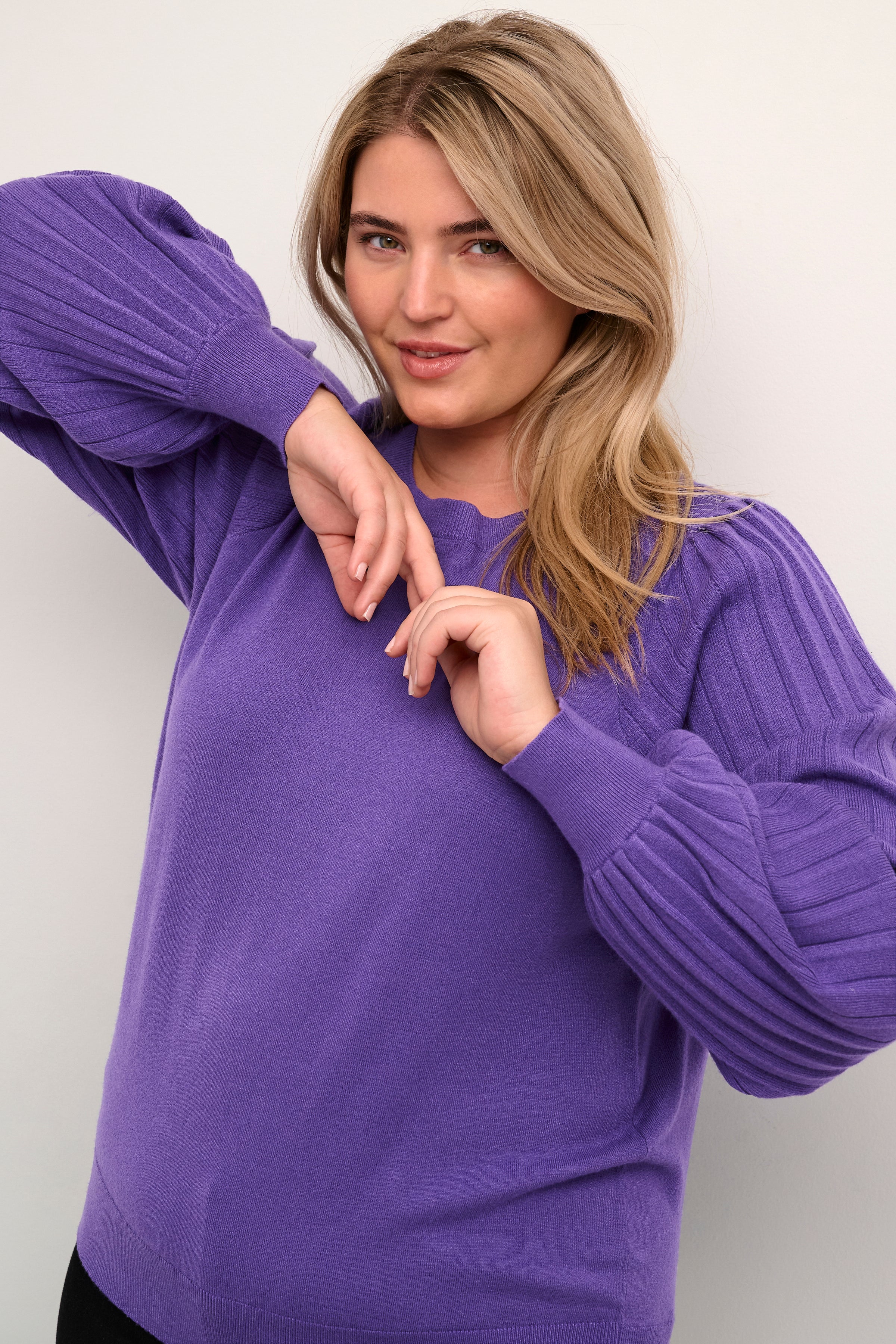 Kaffe Curve Loni Knit Pullover in Purple