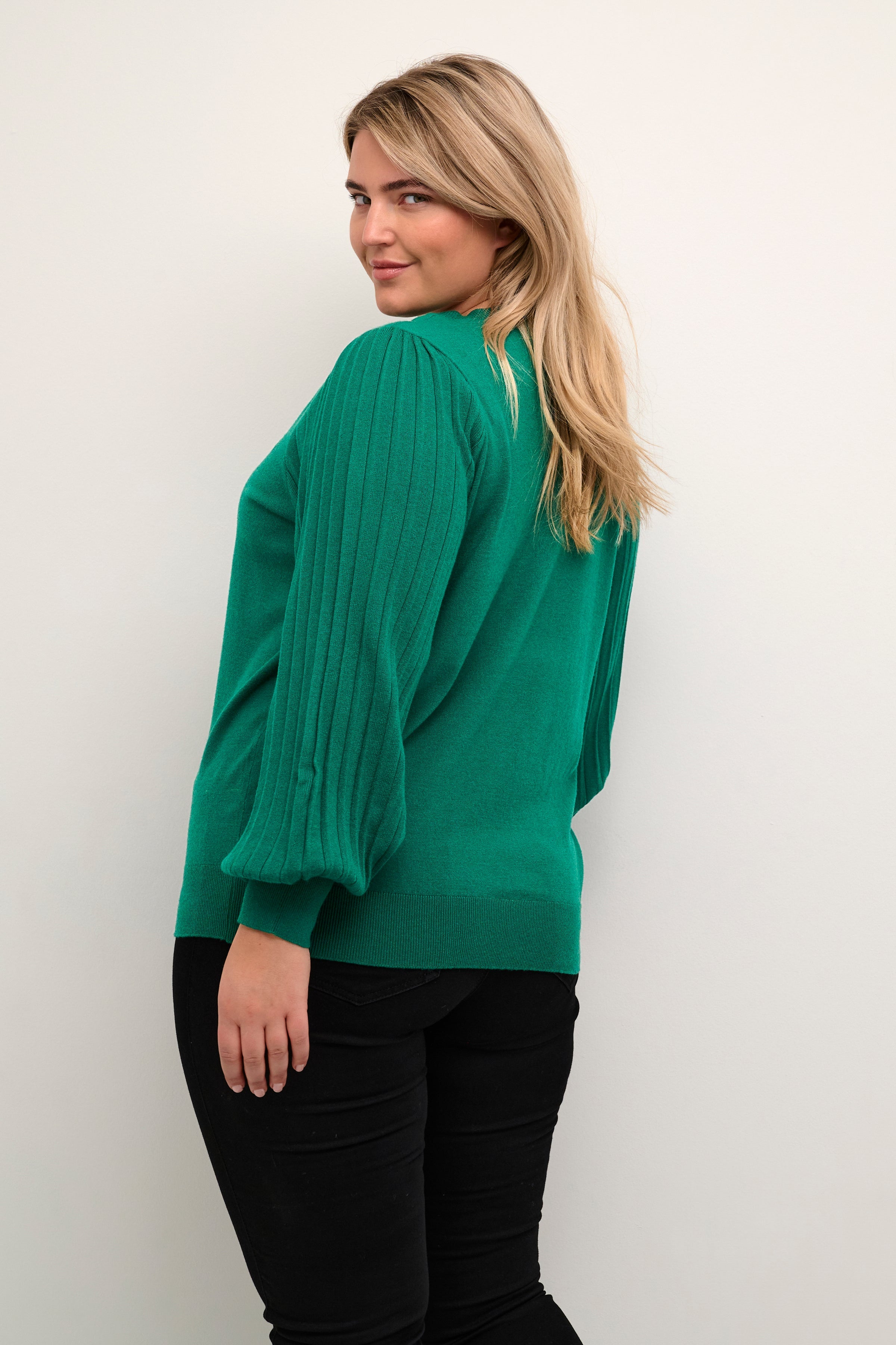 Kaffe Curve Loni Knit Pullover in Green