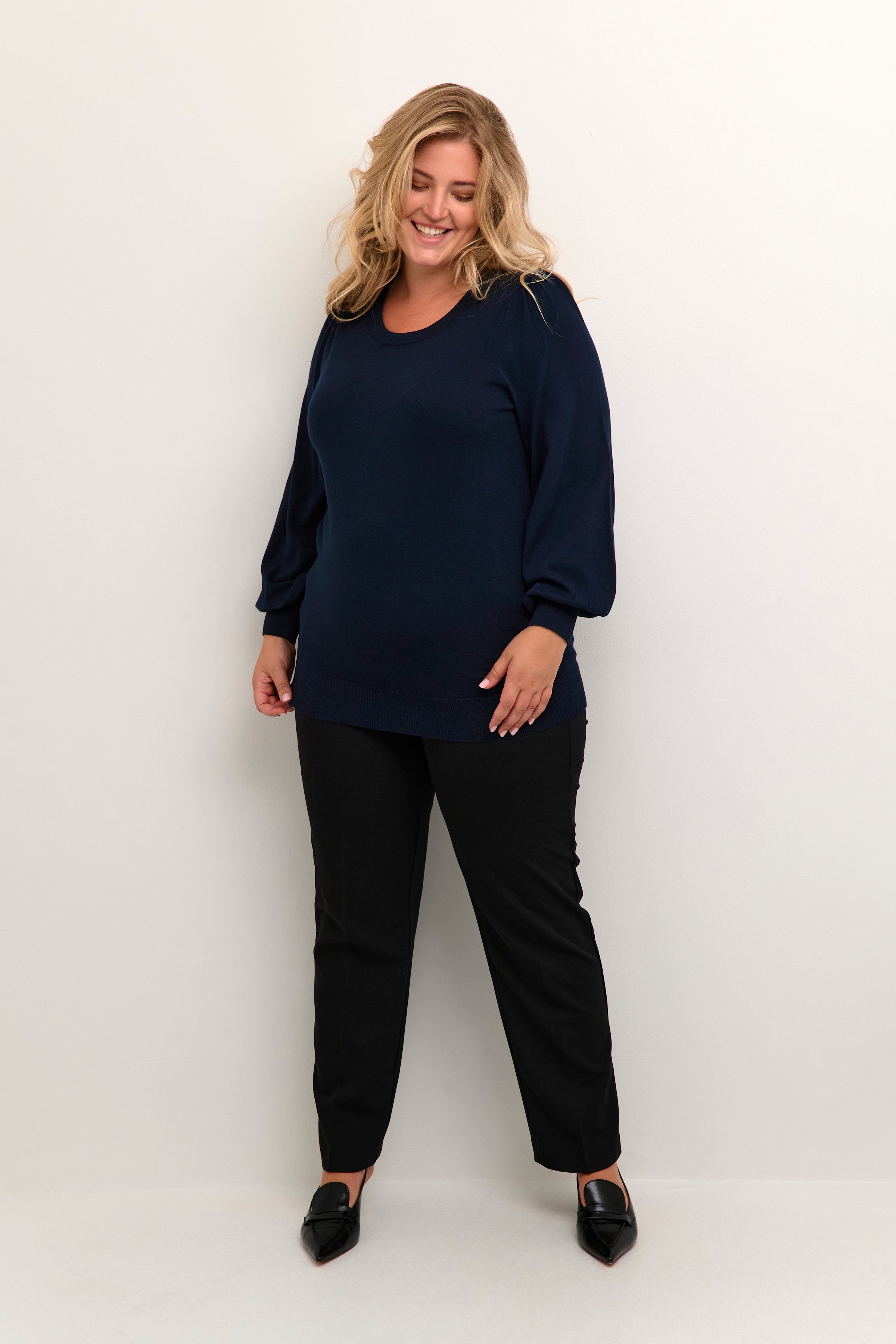 Kaffe Curve Miana Pullover in Navy