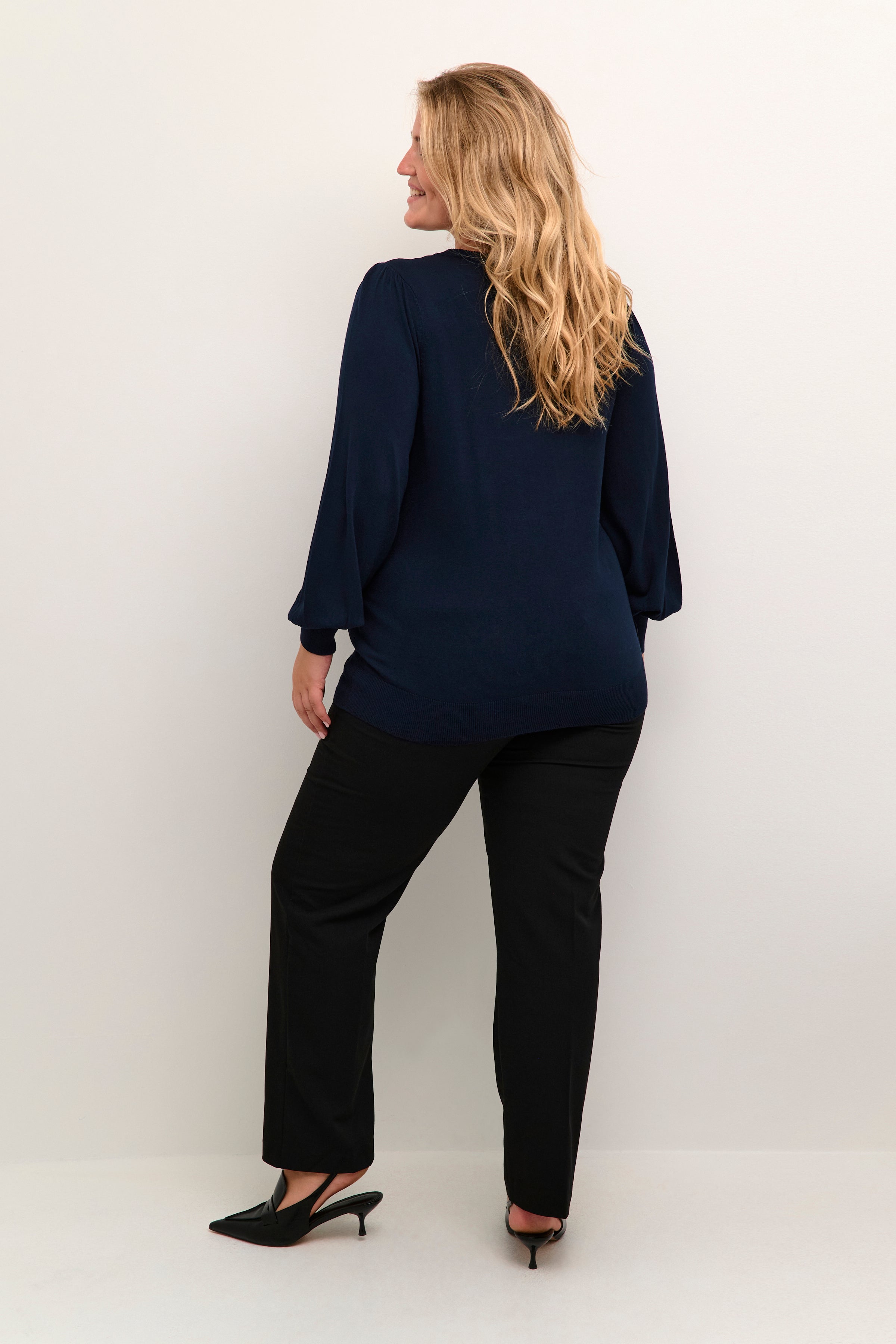 Kaffe Curve Miana Pullover in Navy