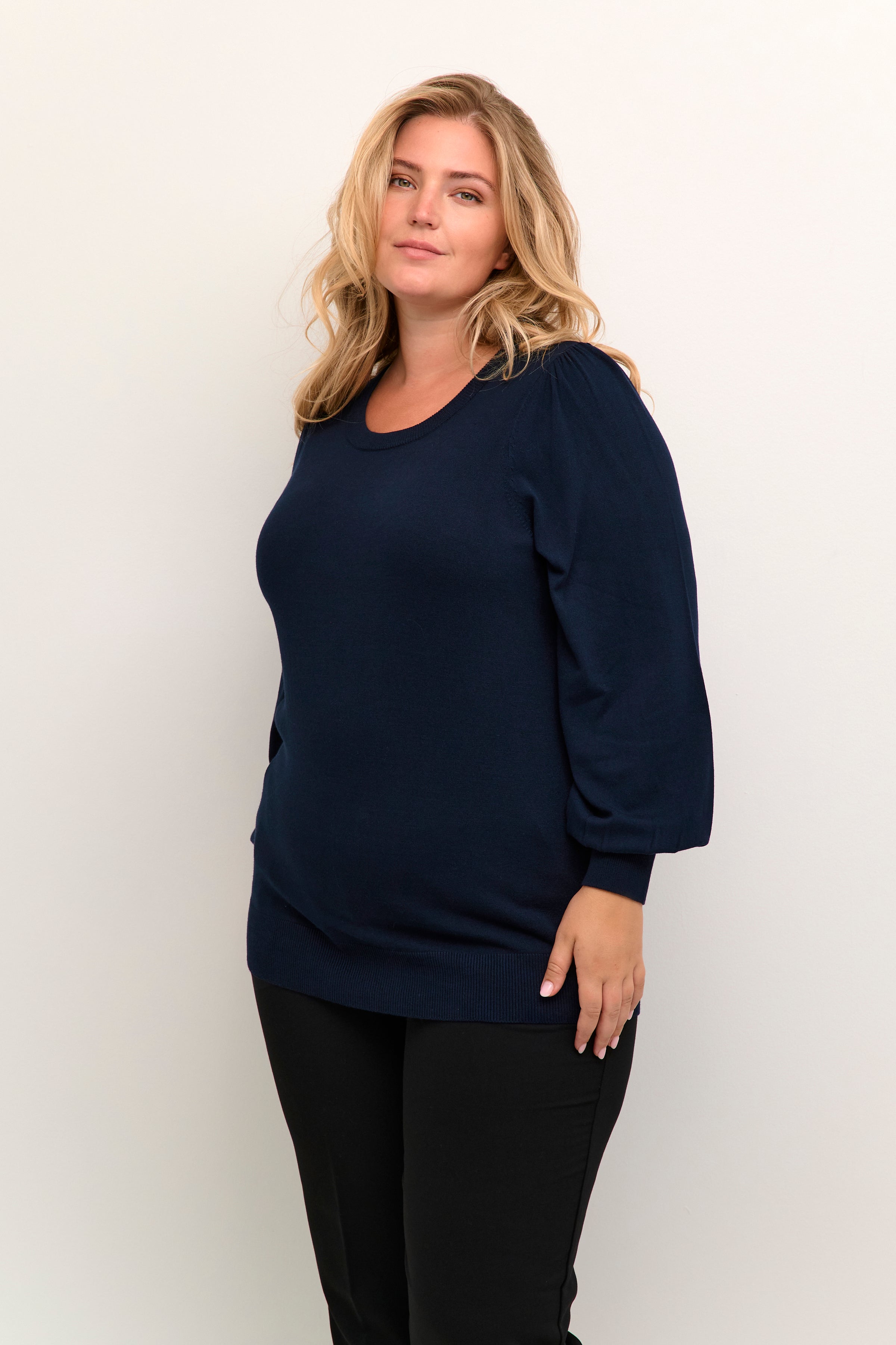 Kaffe Curve Miana Pullover in Navy