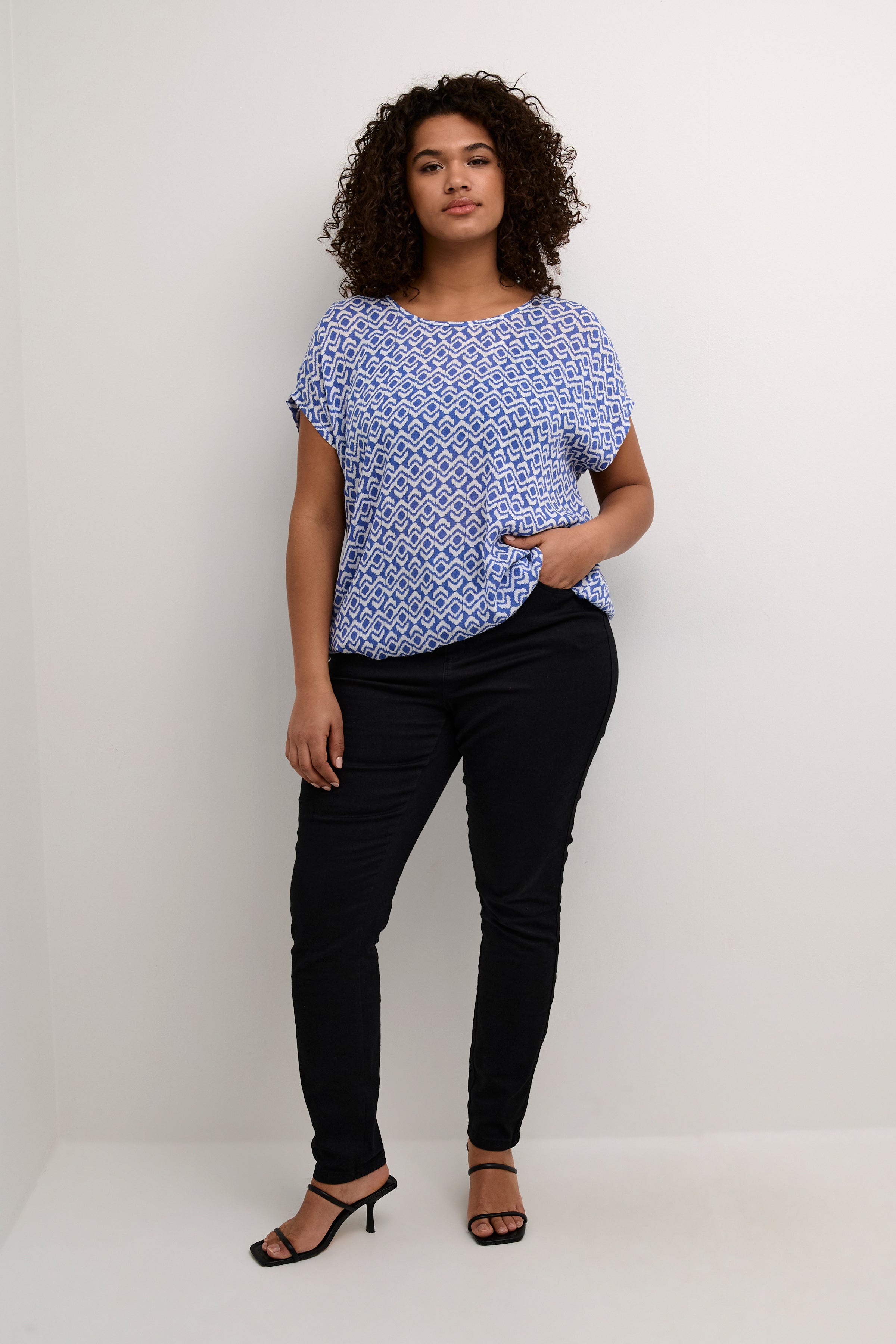 Kaffe Curve Stanley Blouse in Graphic Blue