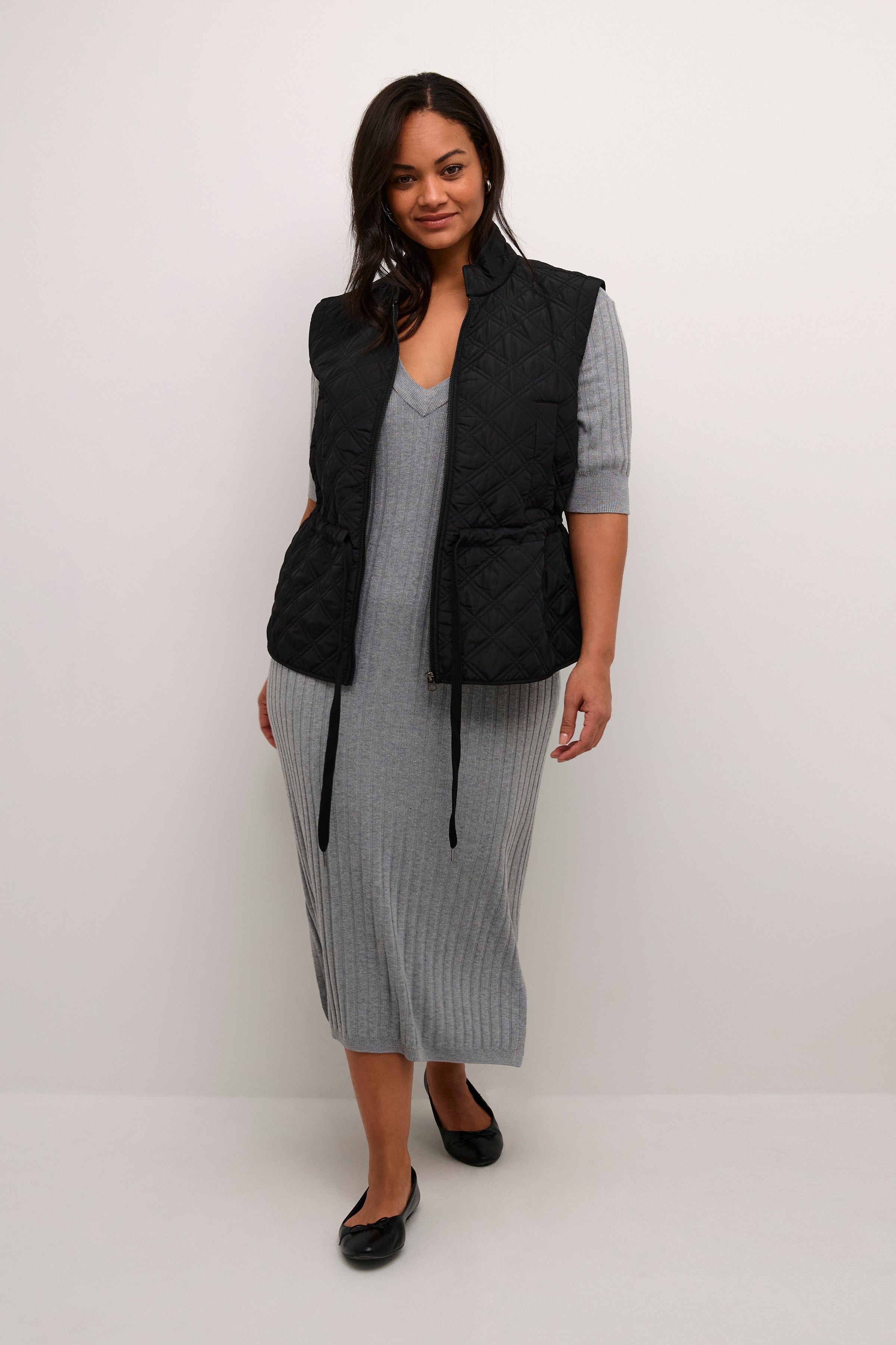 Kaffe Curve Anja Gilet in Black