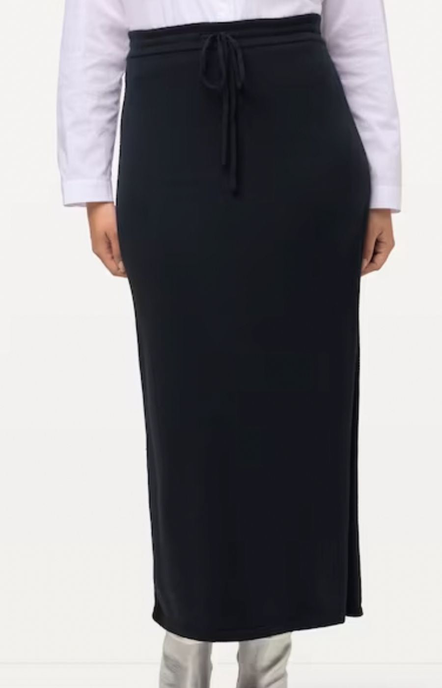 Ulla Popken Knitted Skirt in Navy