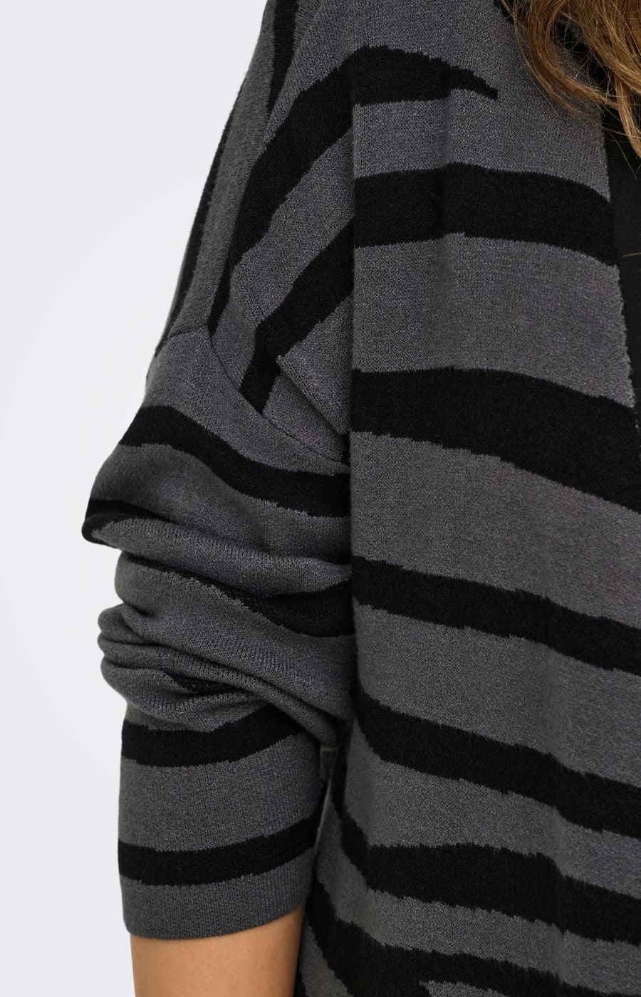 Only Carmakoma Frida Cardigan in Grey