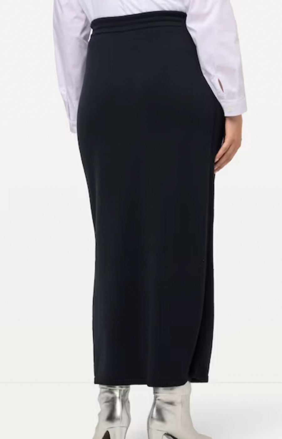 Ulla Popken Knitted Skirt in Navy
