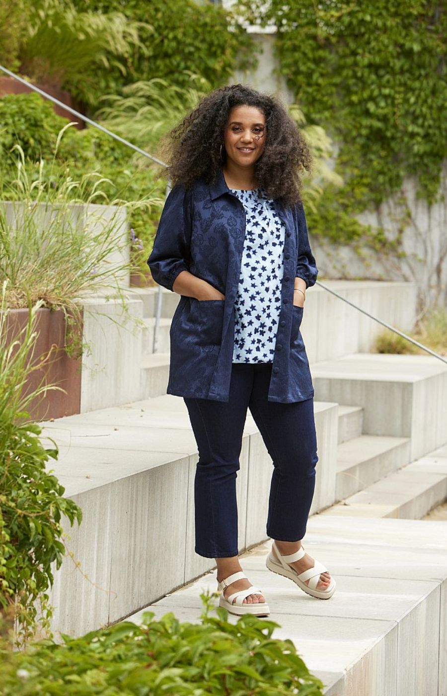 Zhenzi Trixi Jacket in Navy