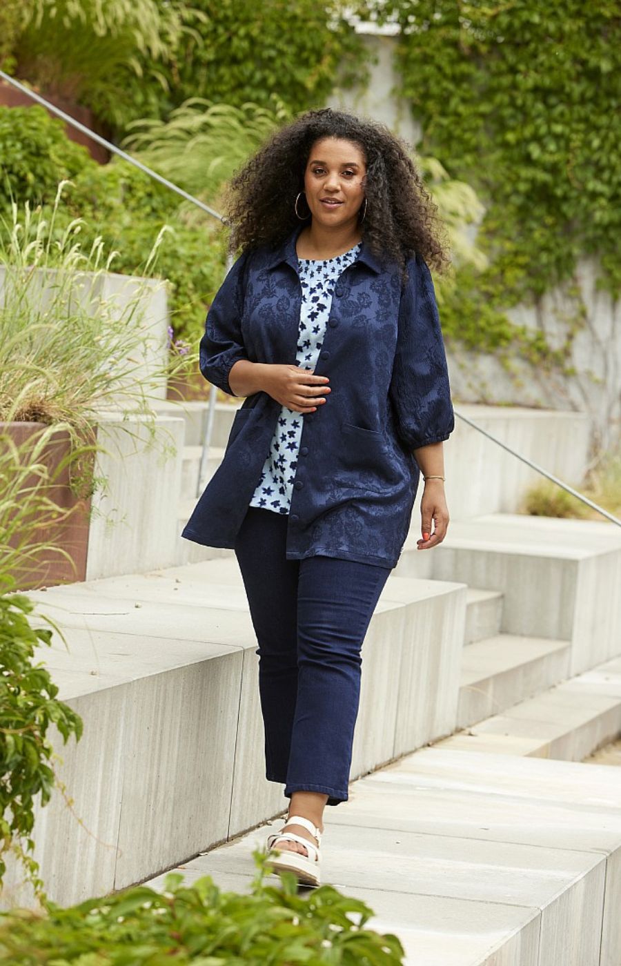 Zhenzi Trixi Jacket in Navy