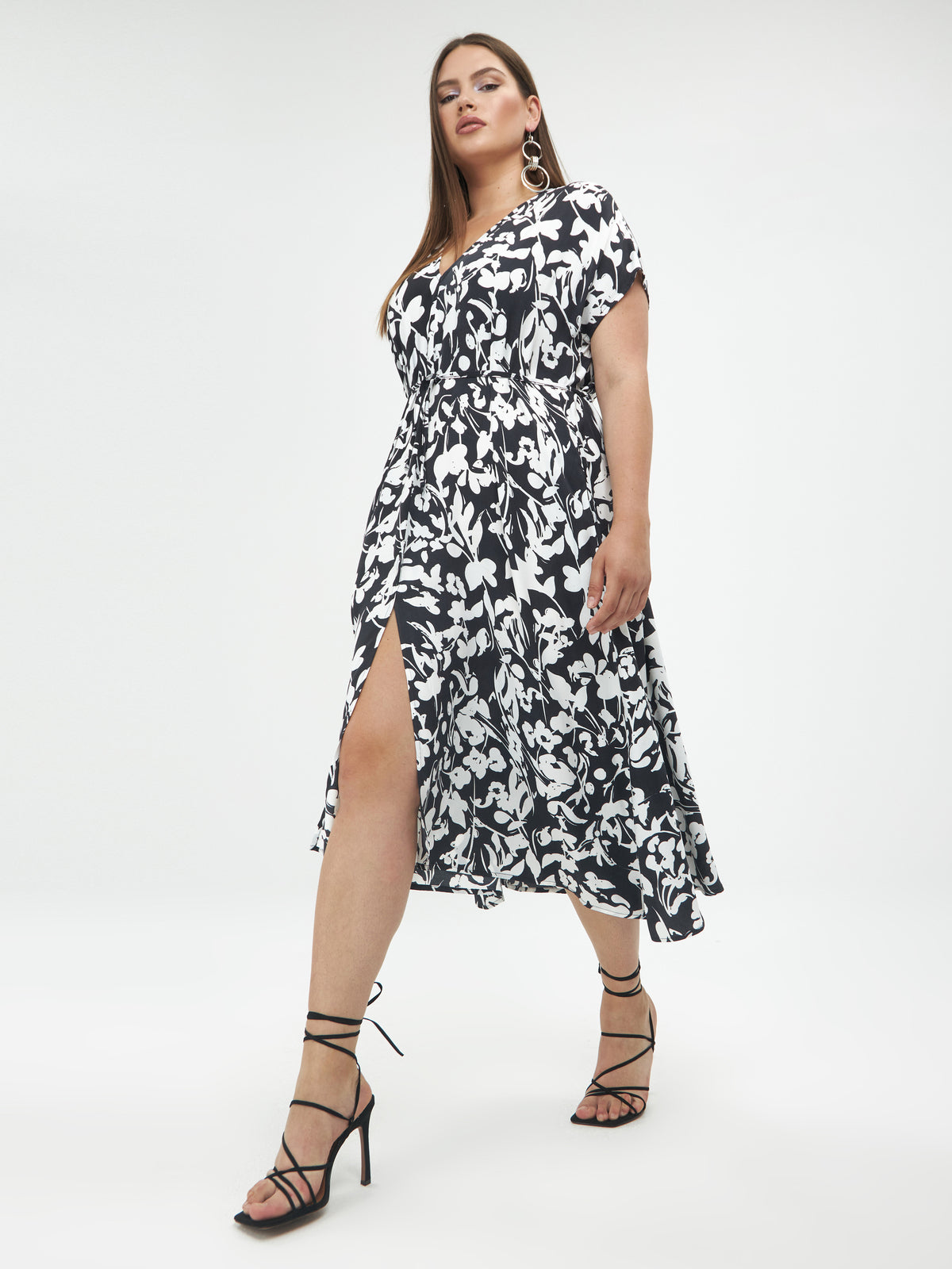 Mat Slit Dress in Black