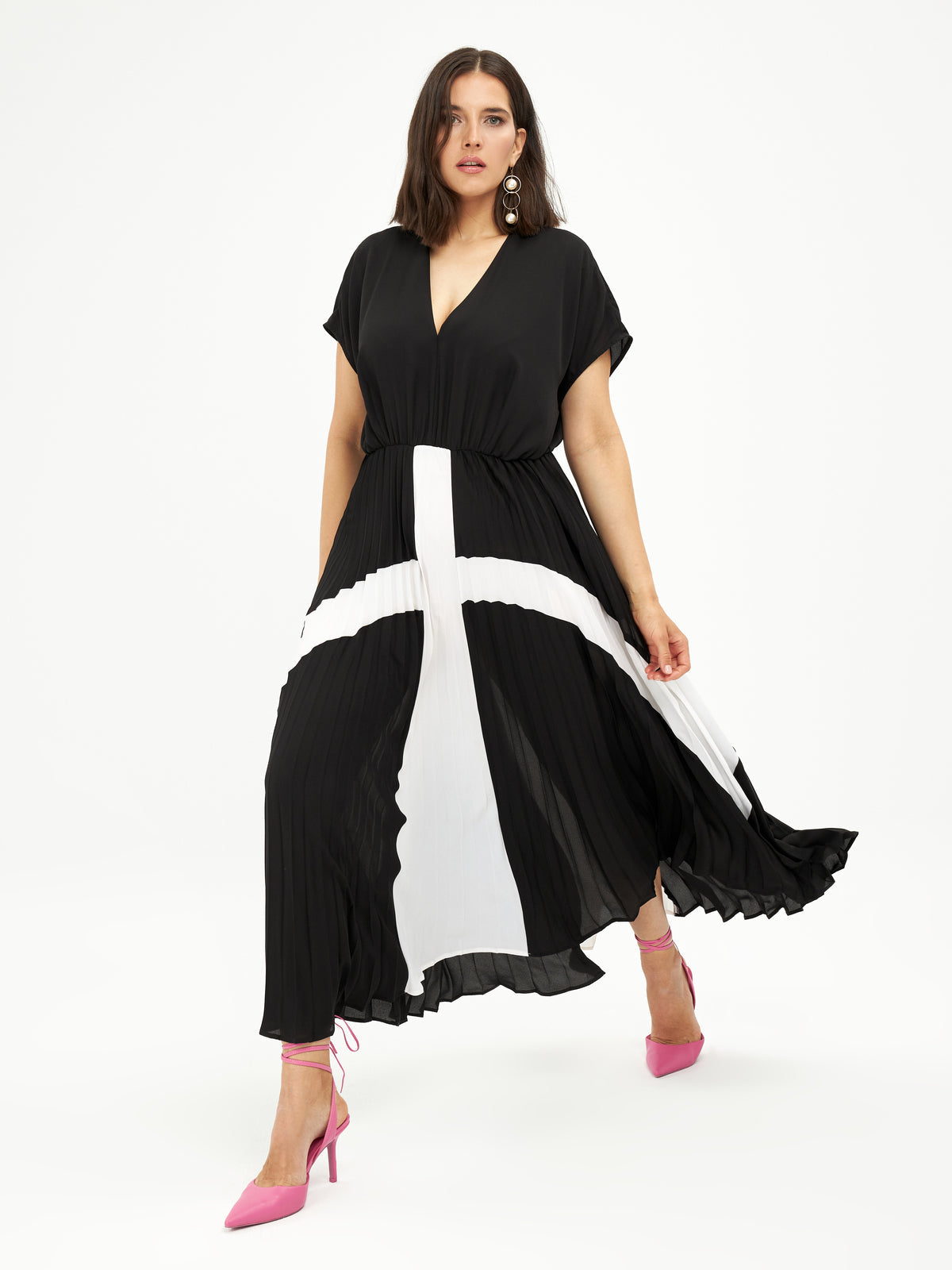 Mat Cross Black Dress