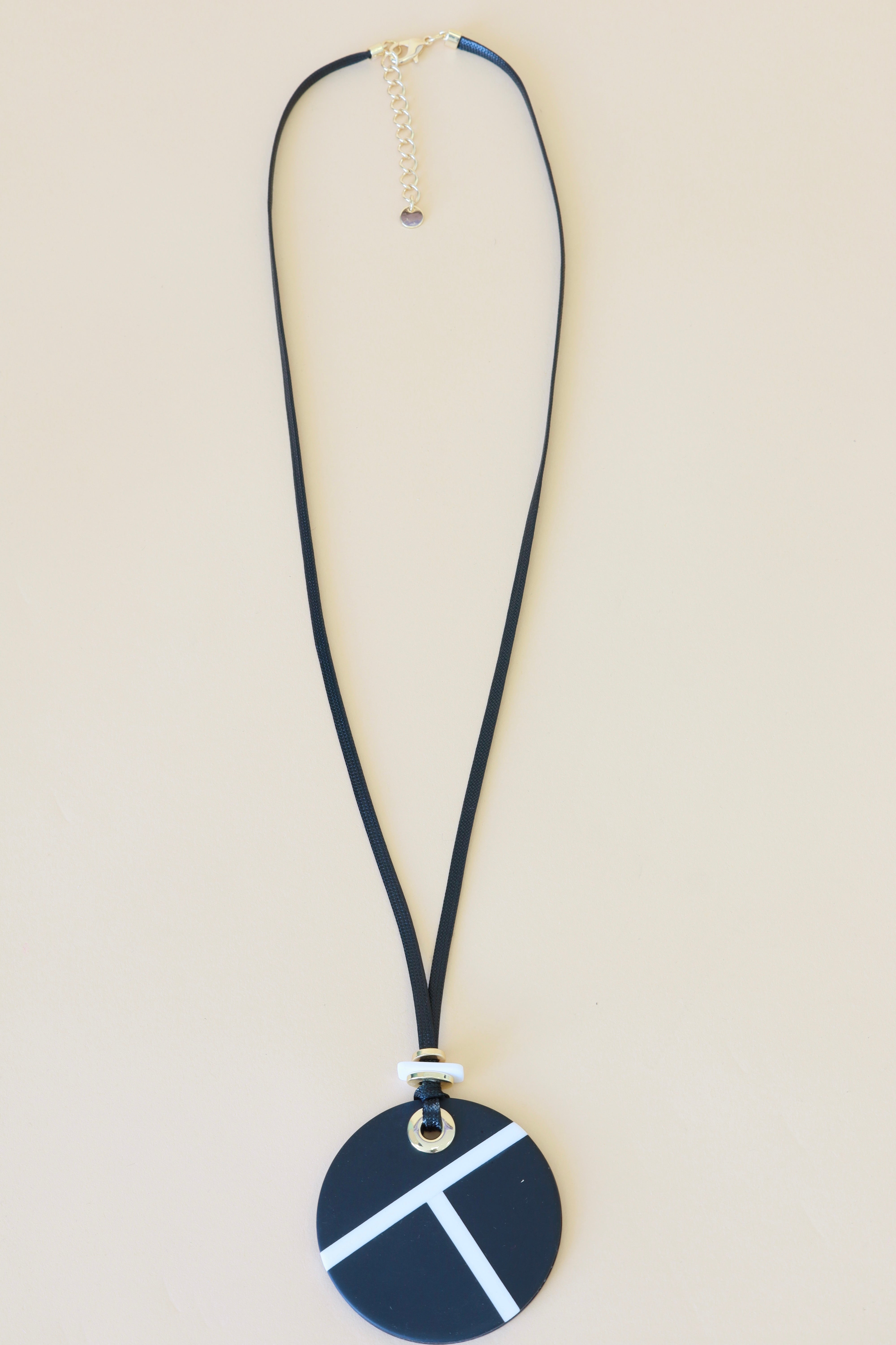Tia Necklace in Black