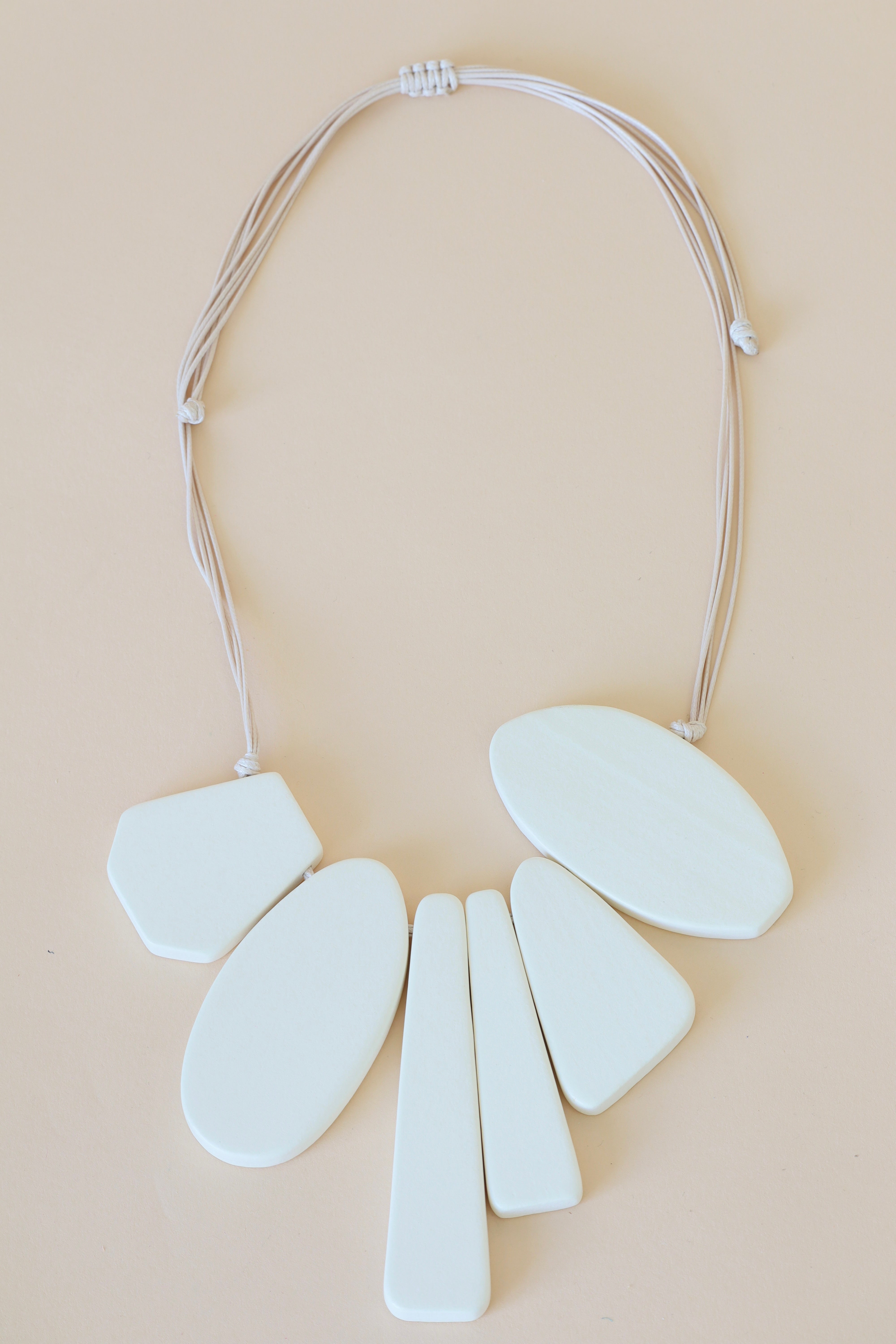 Ariel Necklace in Cream