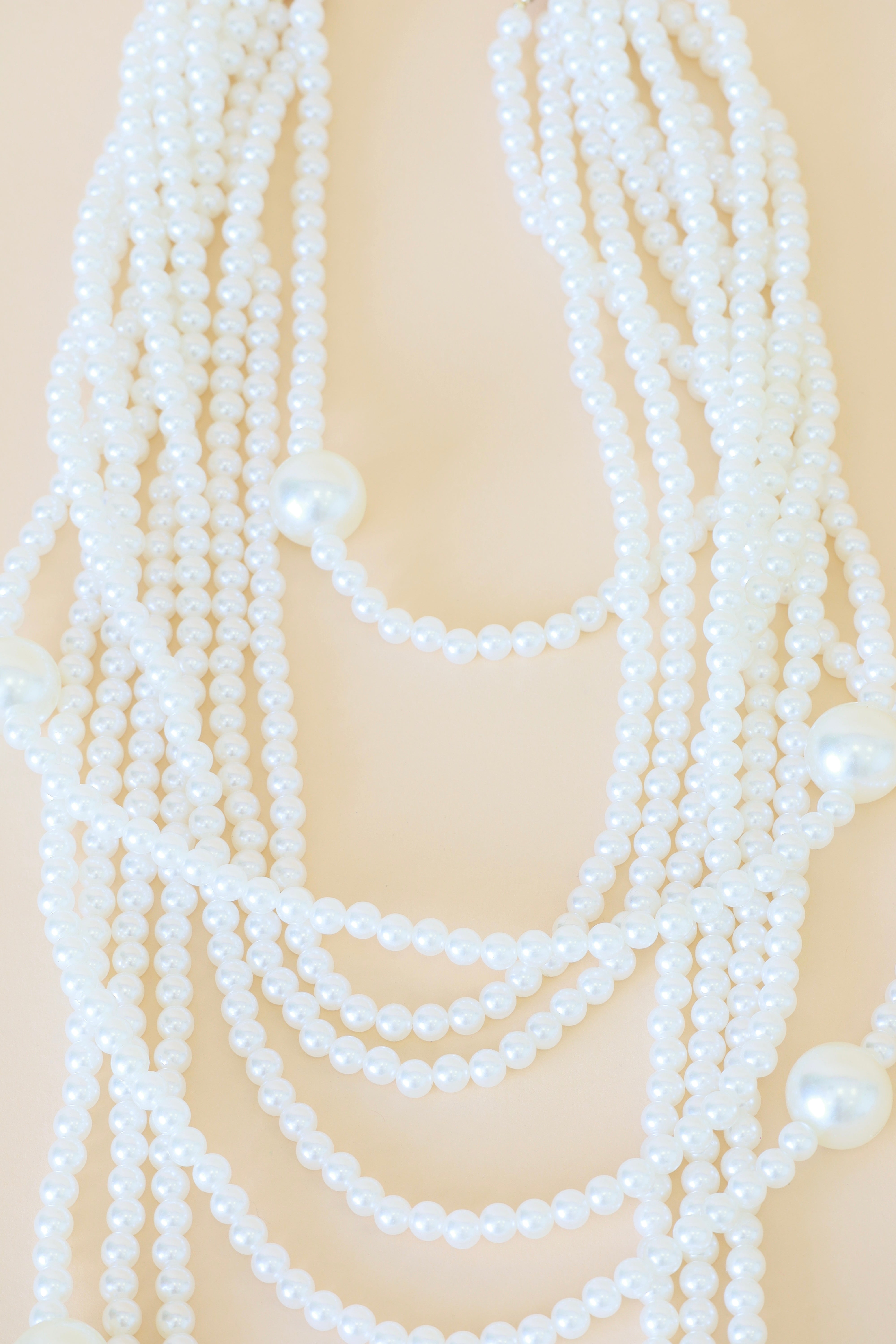 Pearl Necklace in Cream
