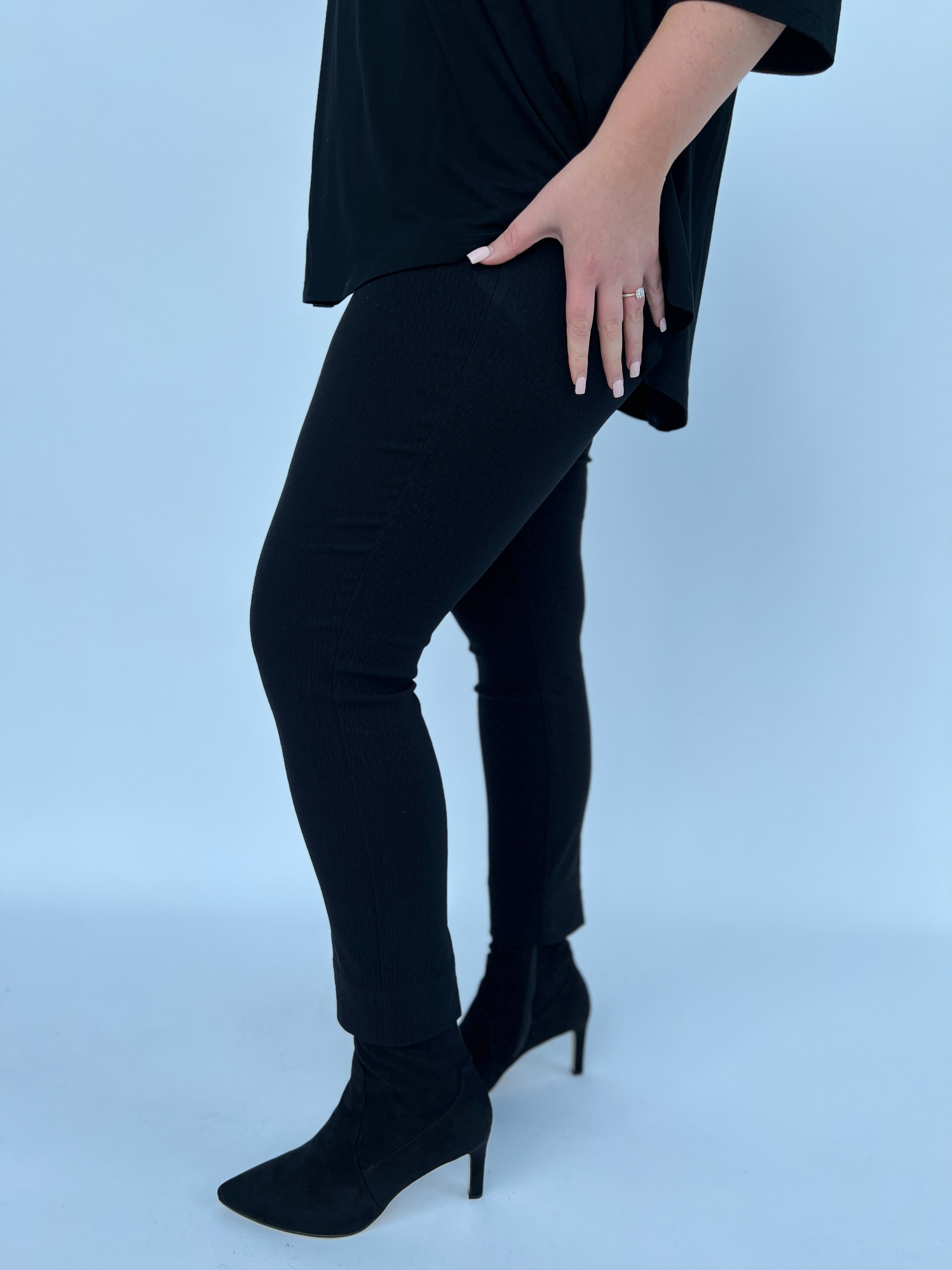 Pinns Ankle Grazer in Black Jacquard
