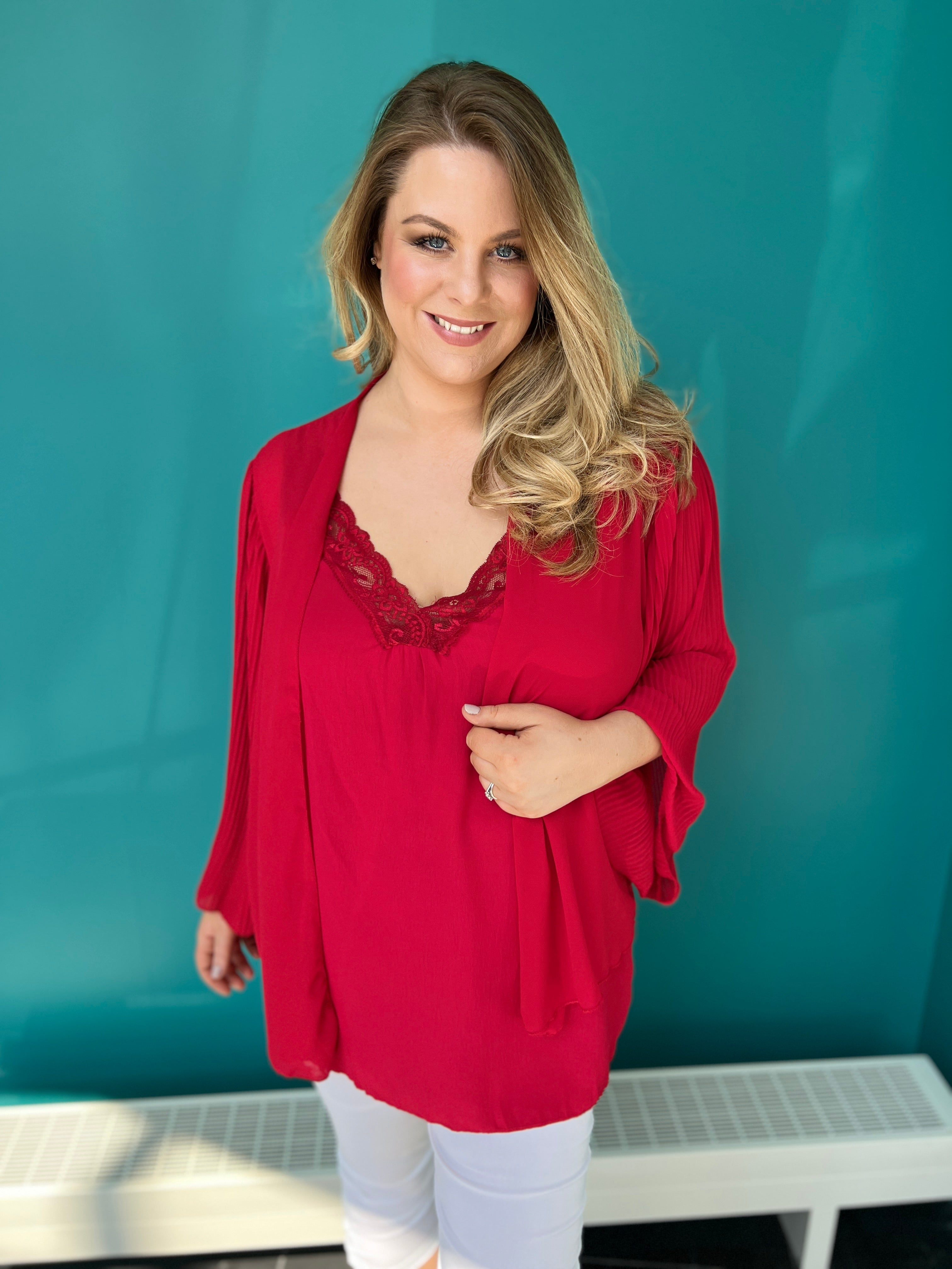 Isla Pleated Sleeved Bolero in Red