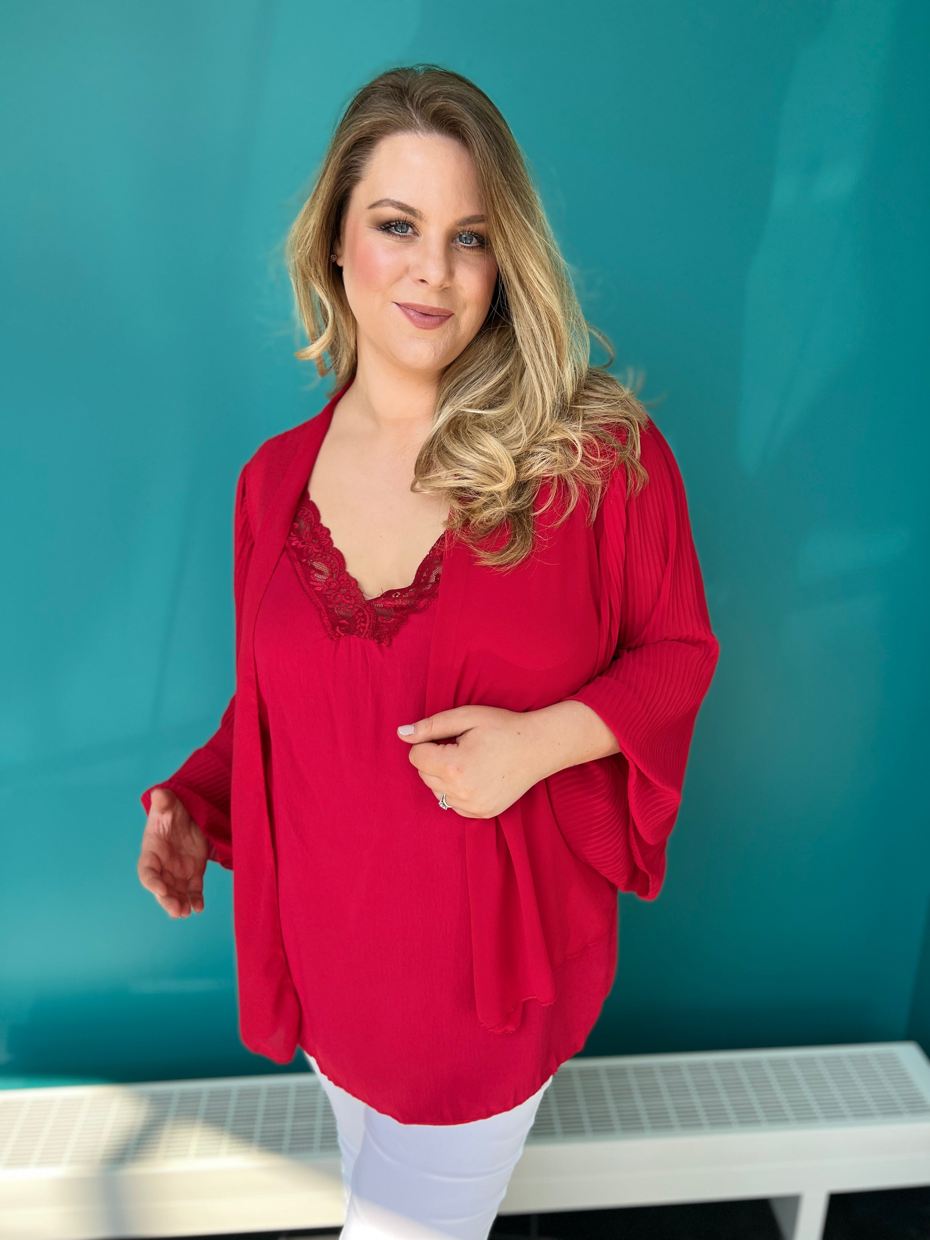 Isla Pleated Sleeved Bolero in Red