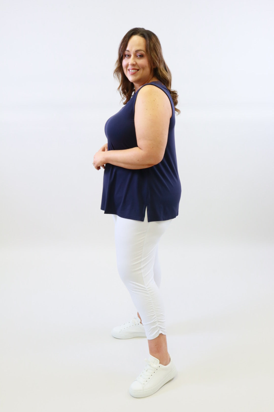 Mellomi Ava Lace Vest in Navy