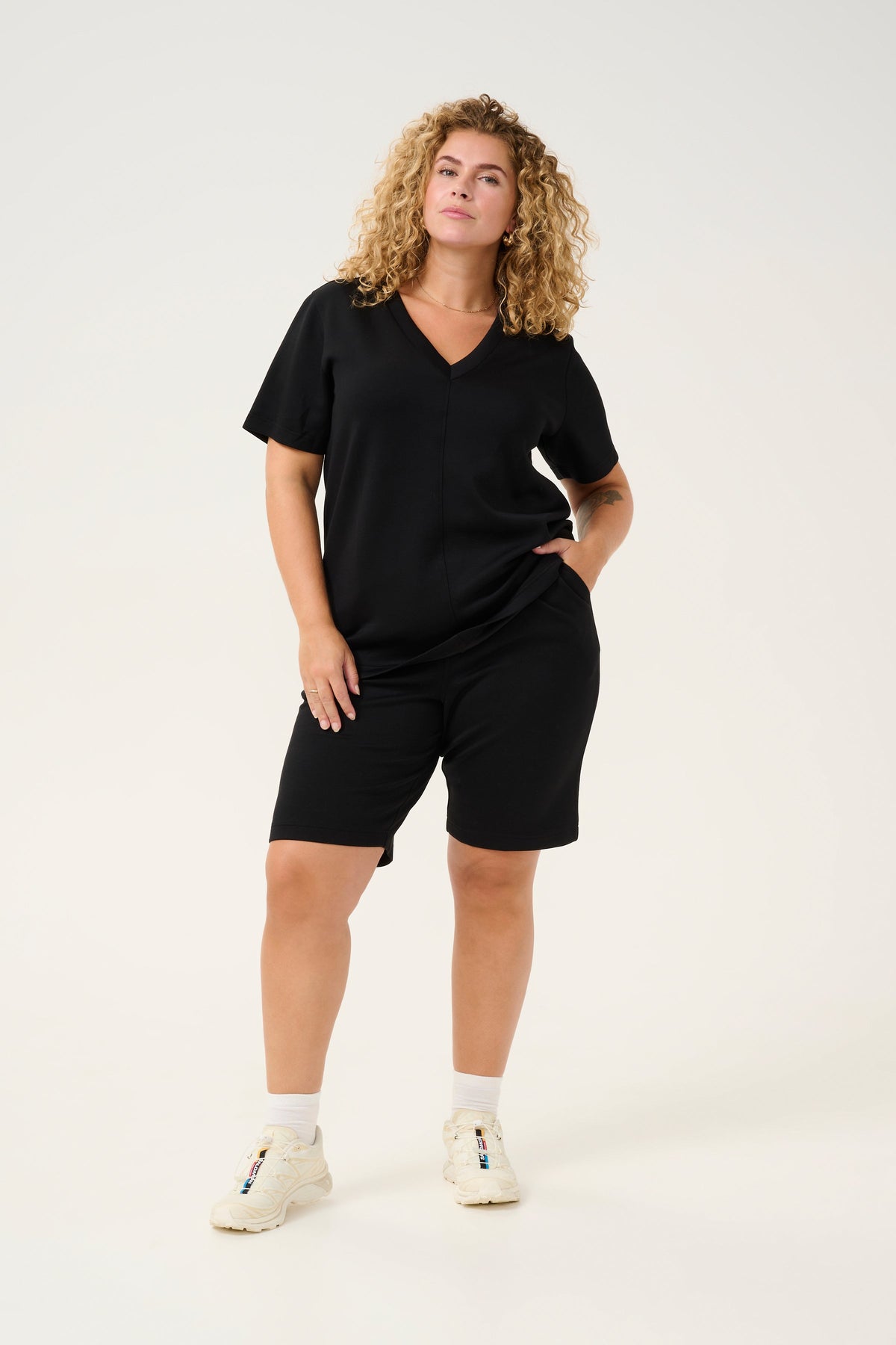 Kaffe Curve Annita T-Shirt in Black