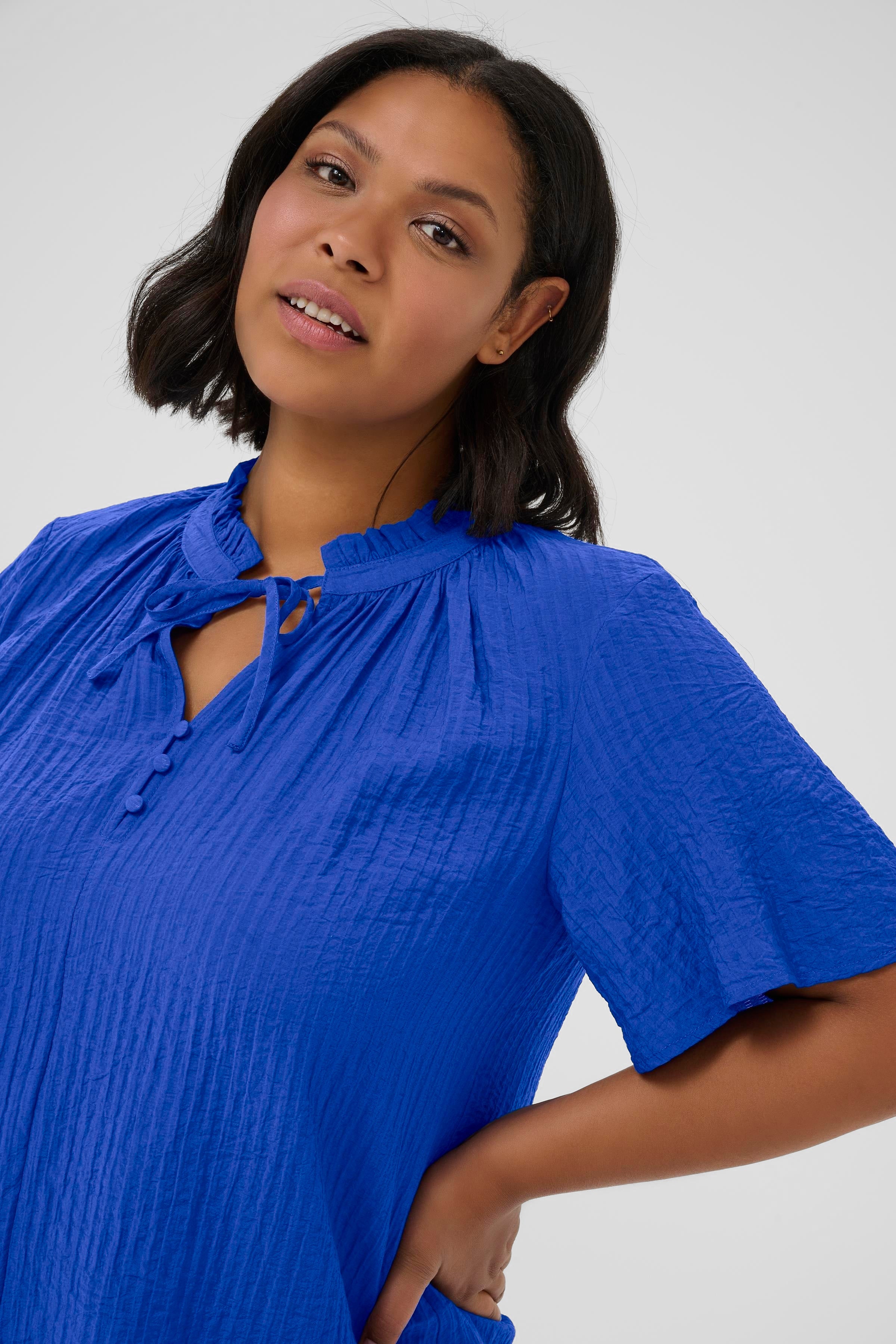 Kaffe Curve Lisana Blouse in Blue