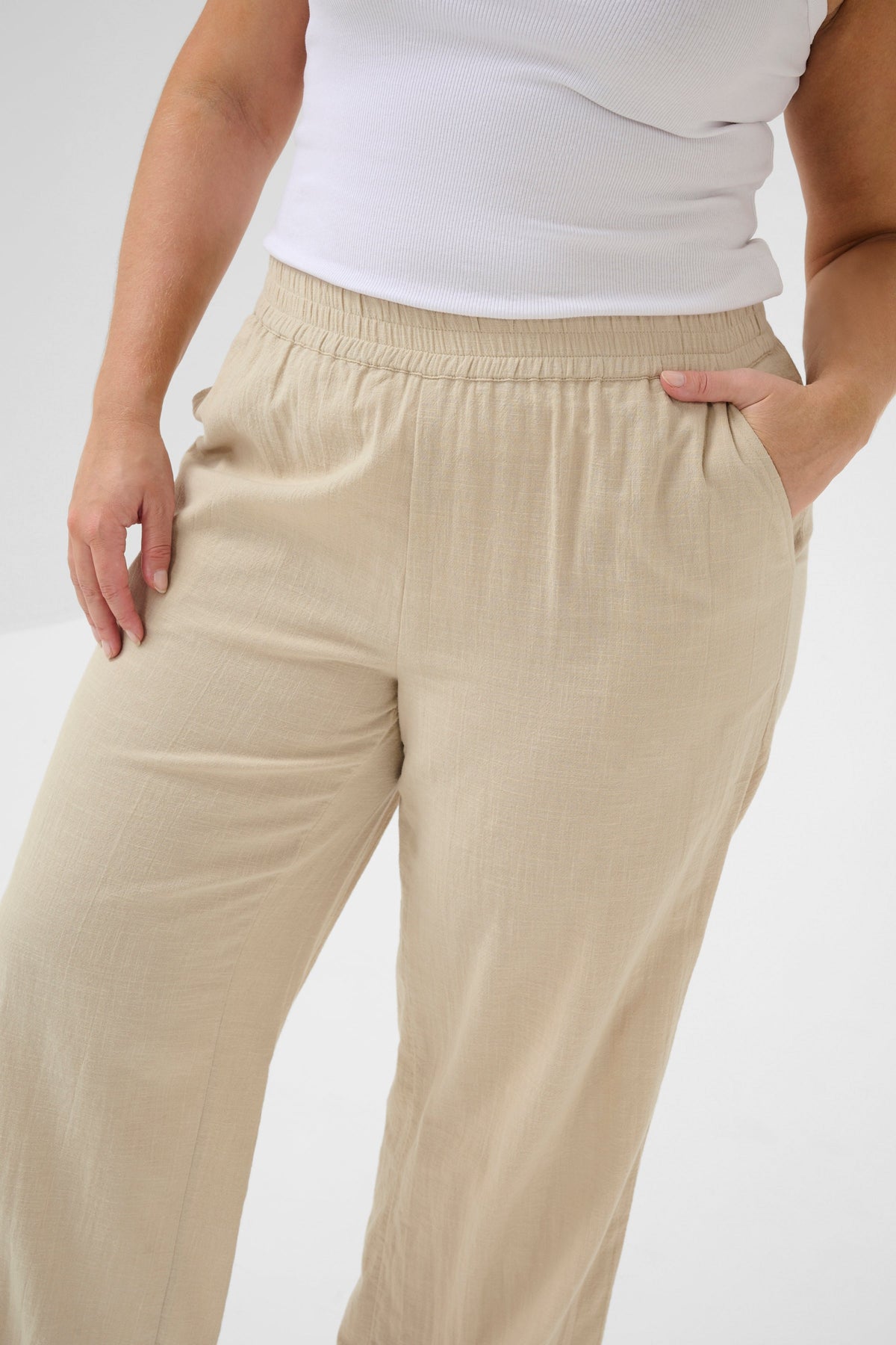 Kaffe Curve Paula Trousers in Beige