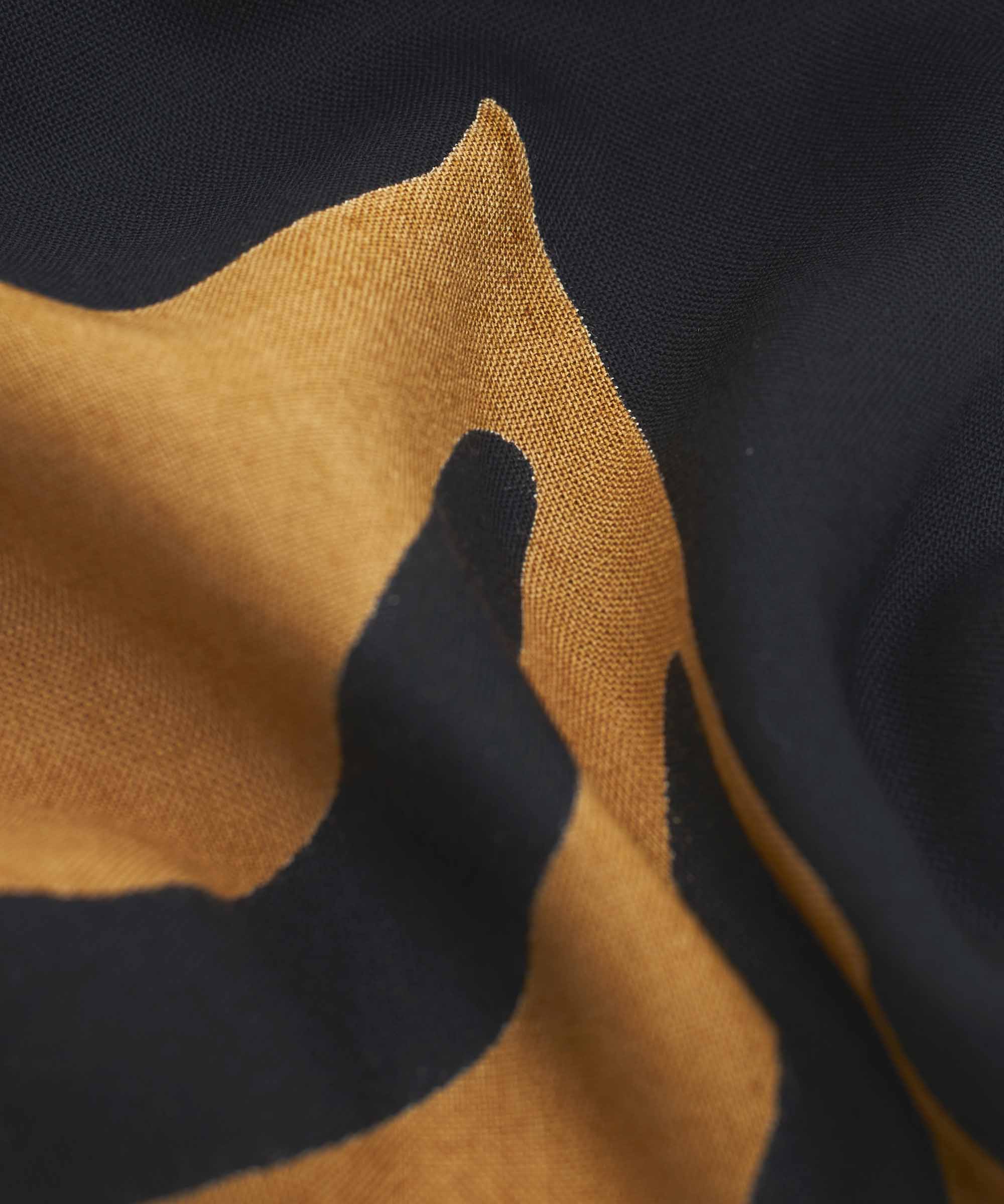 Masai Alo Butterscotch Scarf