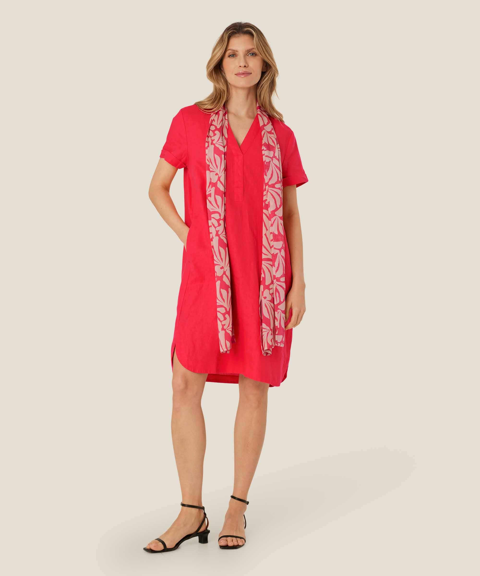Masai Along Leaf Scarf