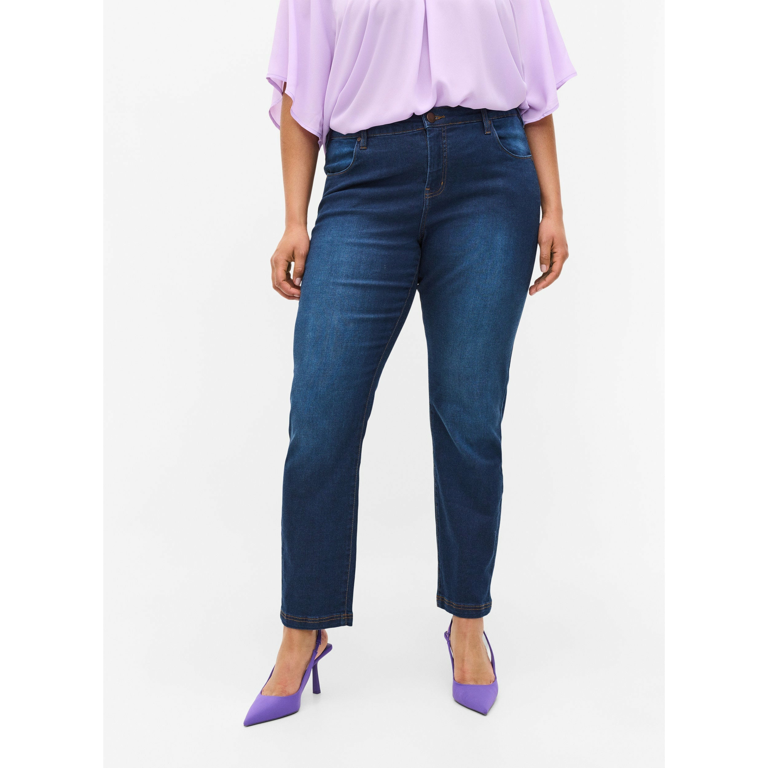 Zizzi Emily Straight Leg Jeans in Blue - Wardrobe Plus