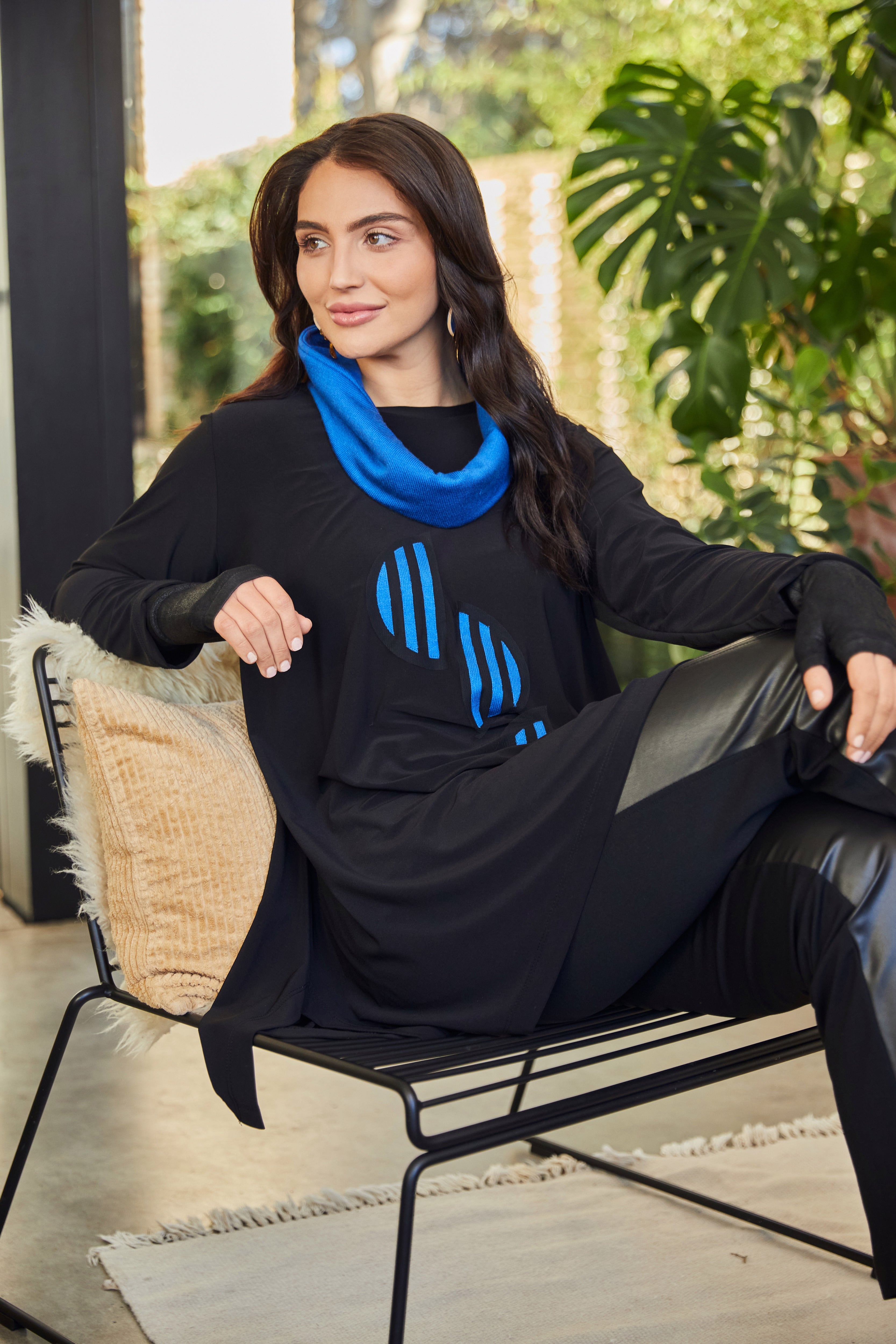 Ora Tunic with Blue Circles and Snood
