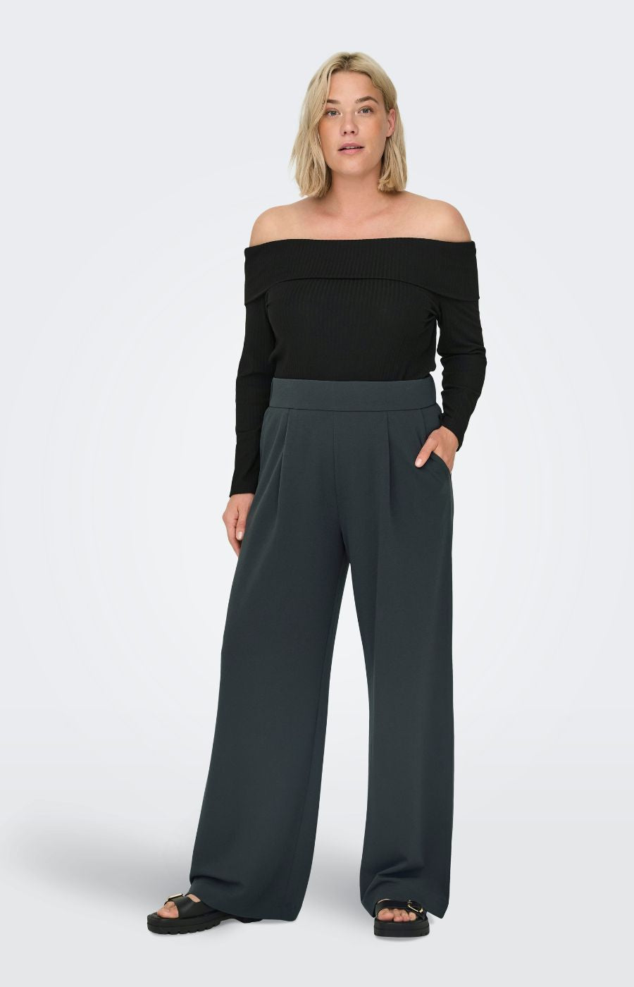 Only Carmakoma Stilla Trouser in Phantom