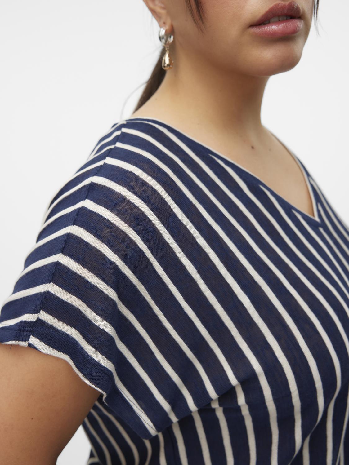 Vero Moda Curve Lana Top in Navy
