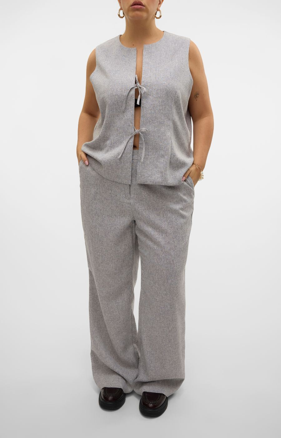 Vero Moda Curve Tammi Waistcoat in Grey
