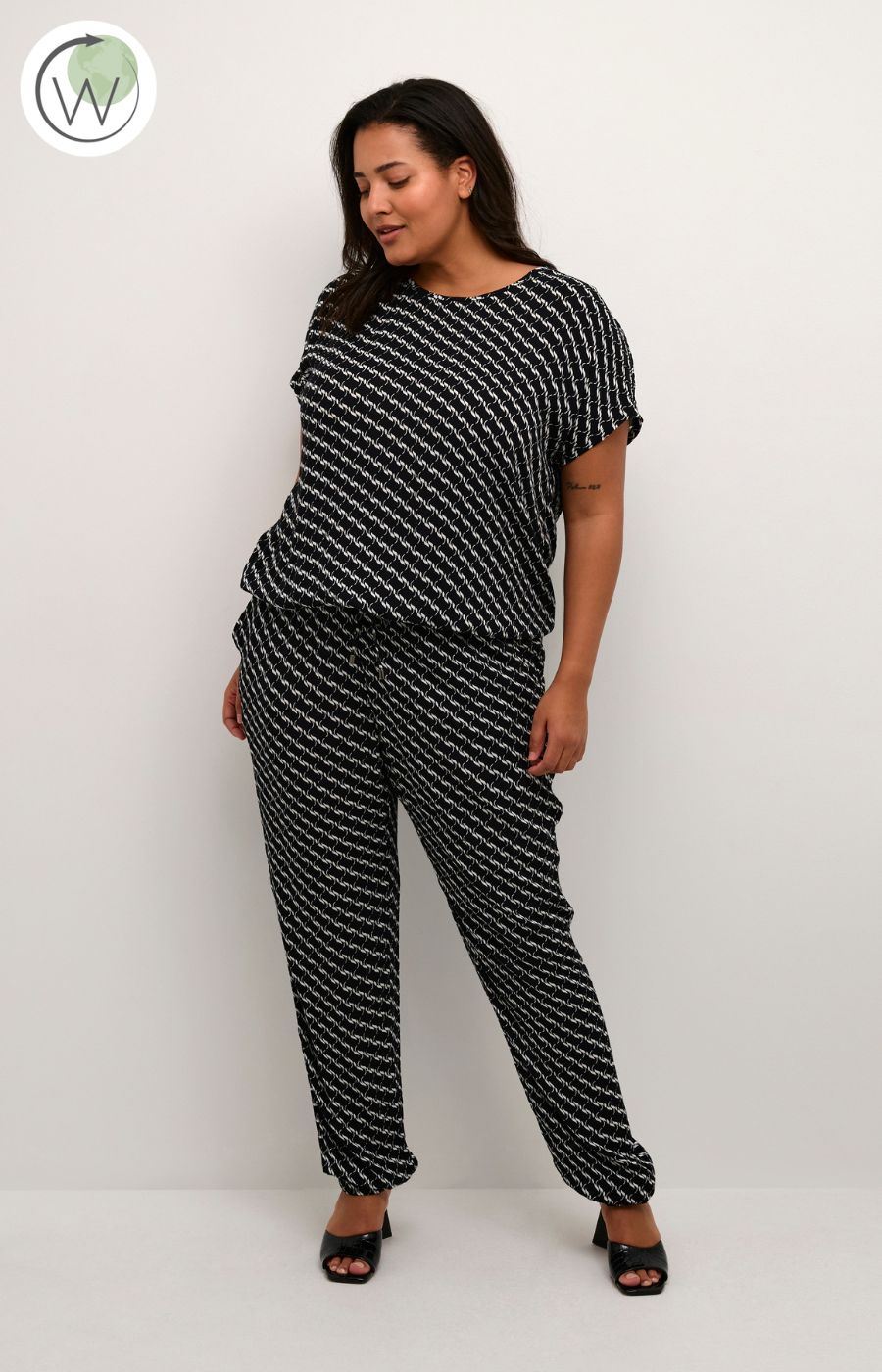 Kaffe Curve Ami Black Top