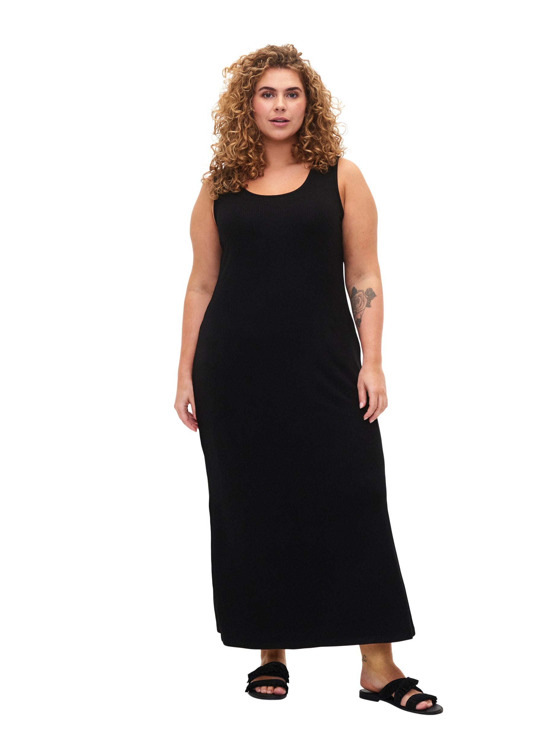 Zizzi Sleeveless Carly Dress in Black