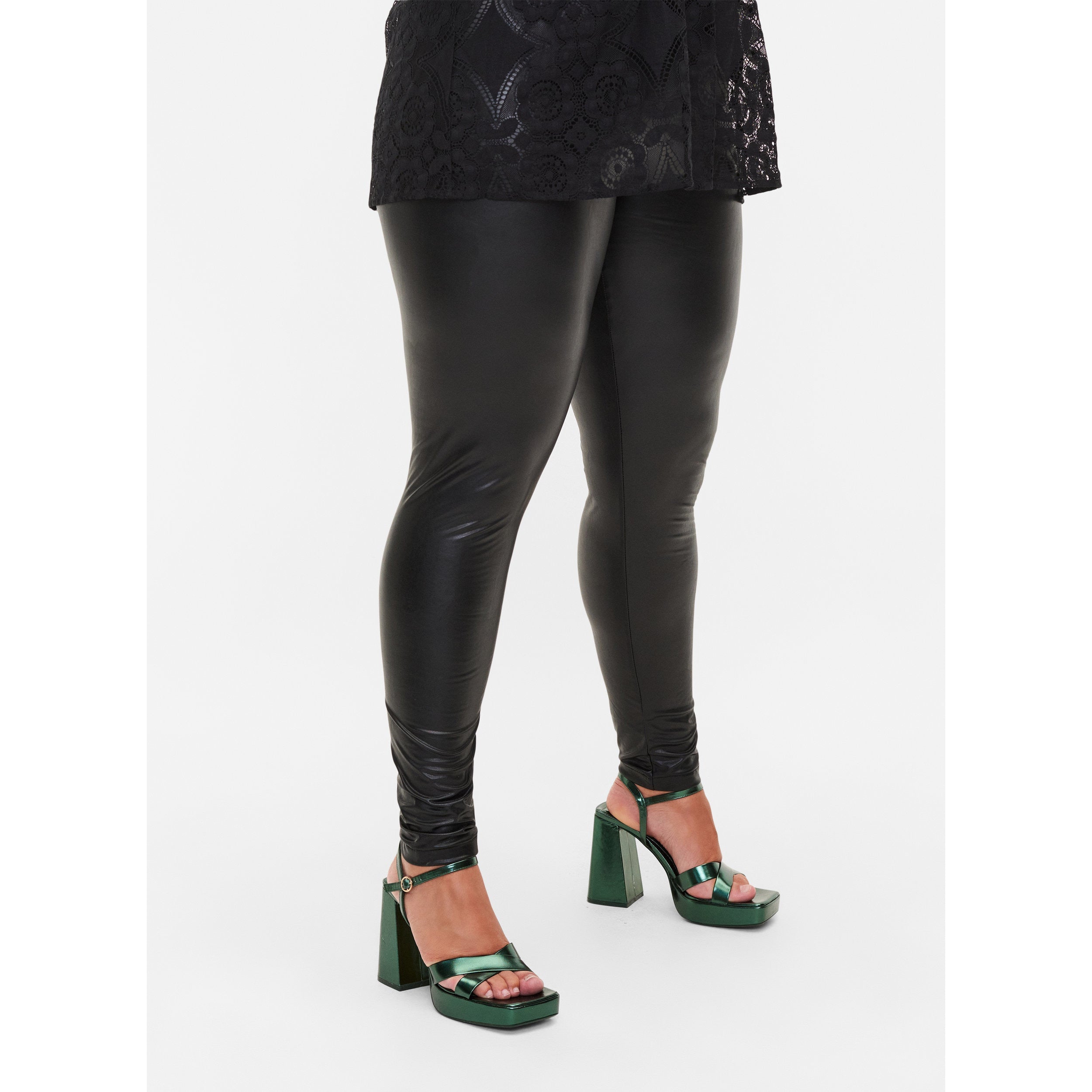 Zizzi Vana leather look Leggings in Black - Wardrobe Plus