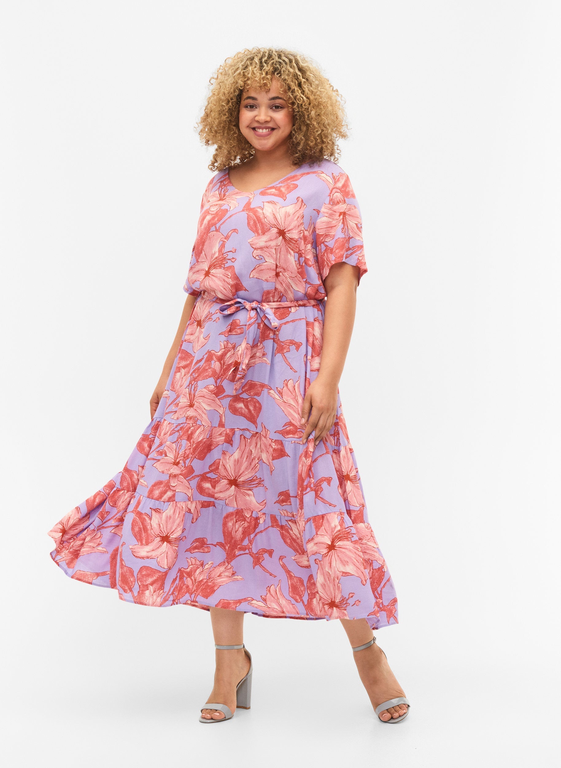 Zizzi Wisma Midi Dress in Lavender Floral