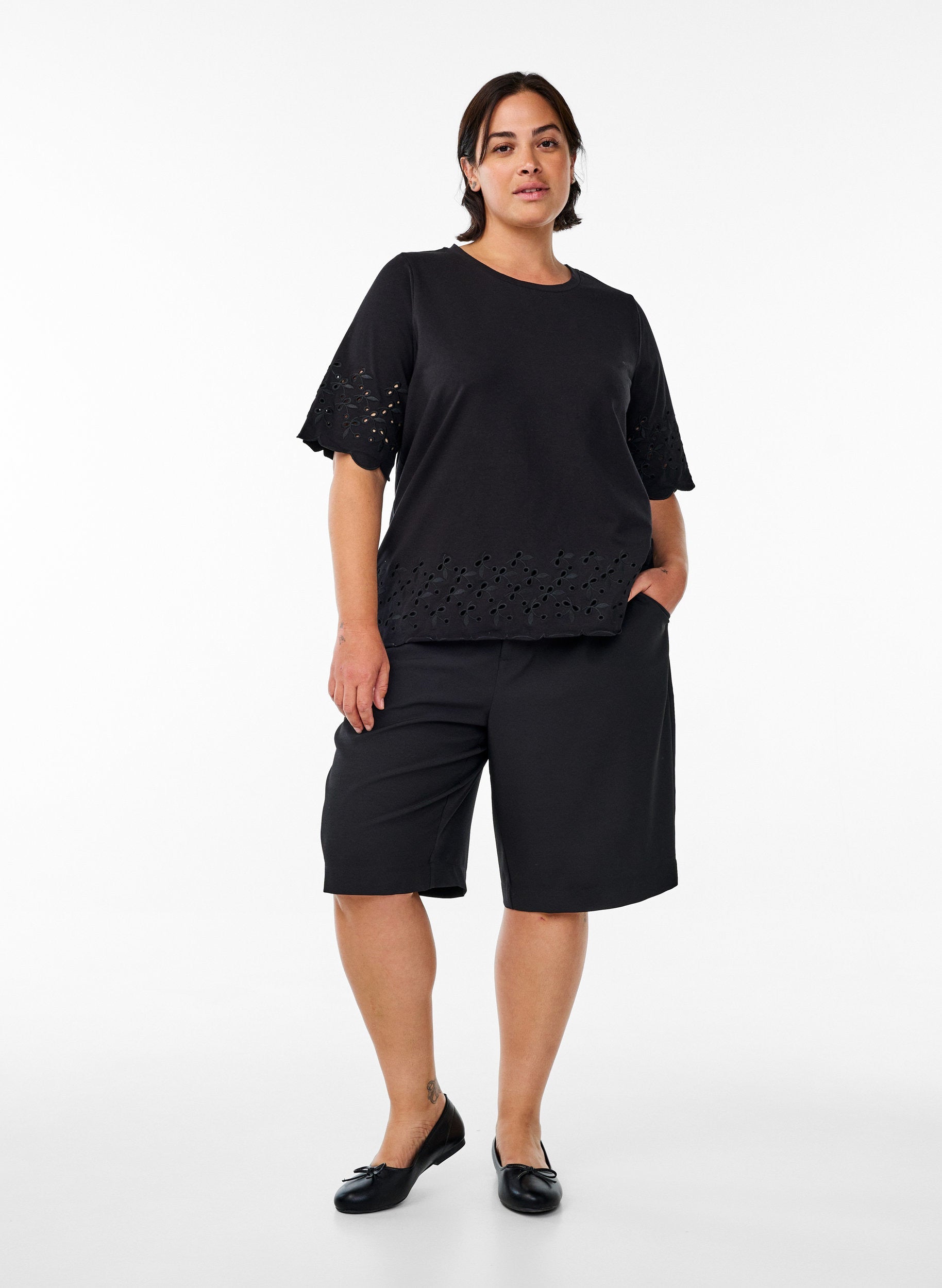 Zizzi Anni T-Shirt in Black