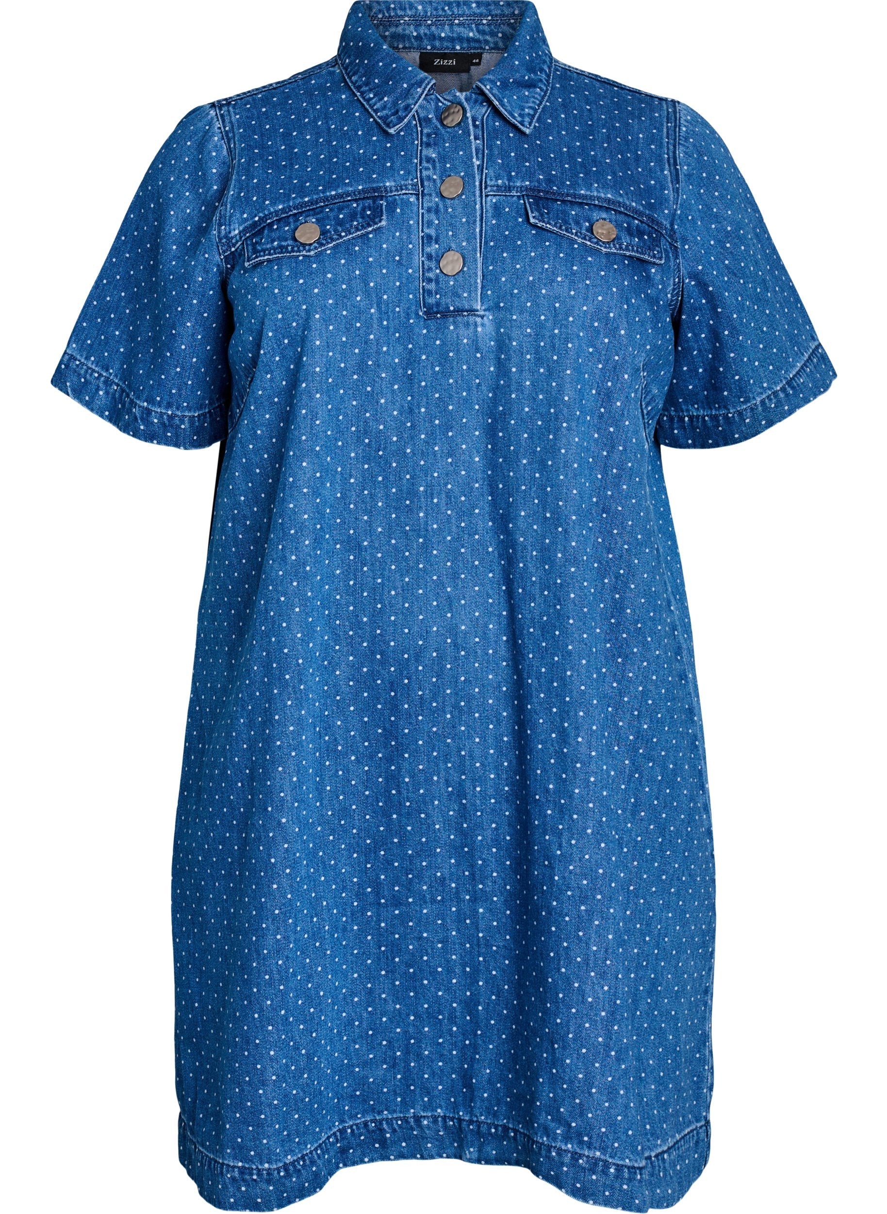 Zizzi Misha Denim Dress, front view, round neckline with a shirt collar, button placket, short sleeves, faux breast pockets, knee length, all over dot design