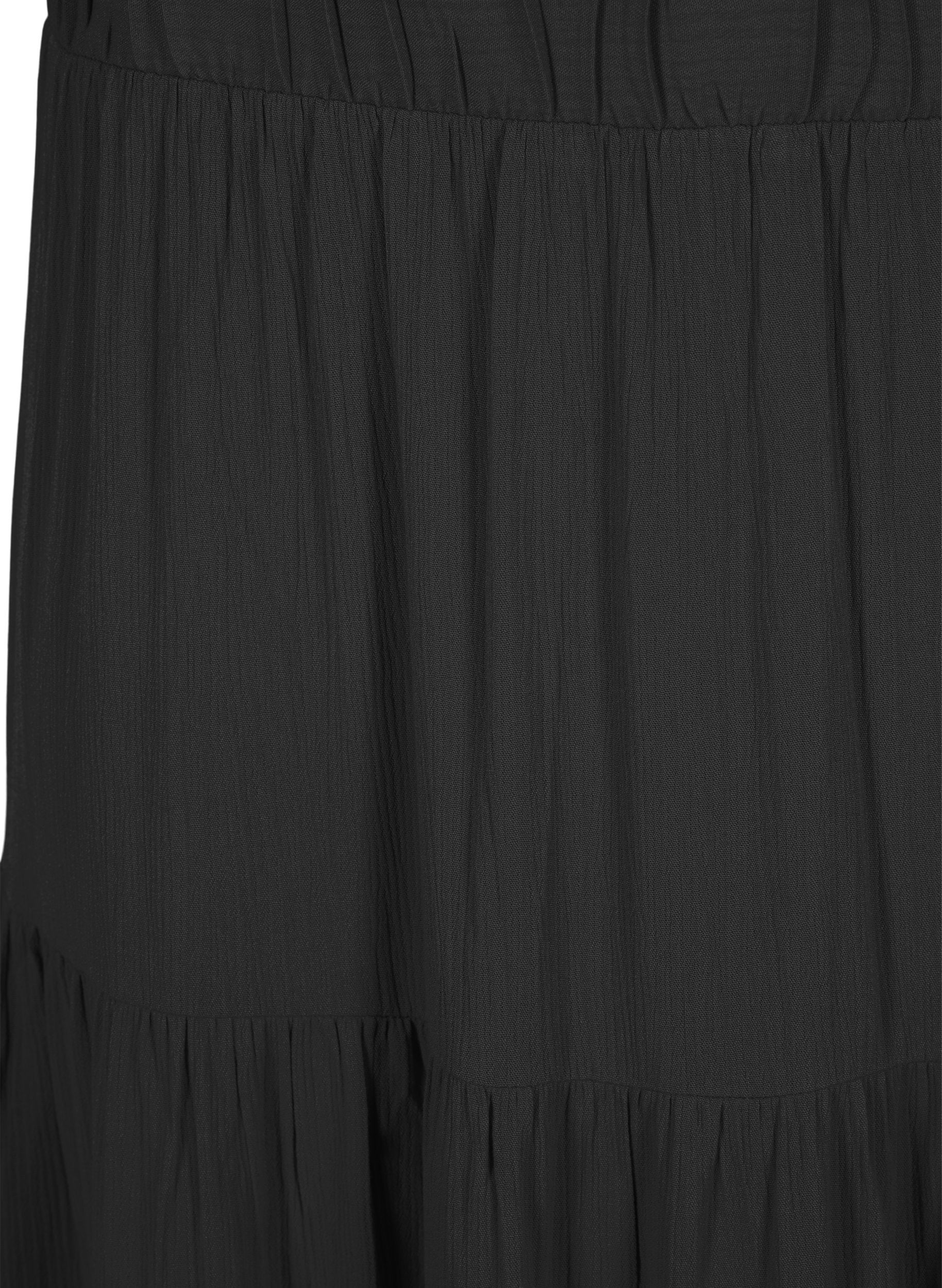 Zizzi Rose Skirt in Black