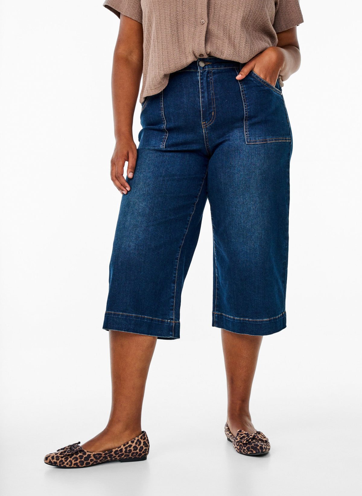 Zizzi Sunia Wide Leg Cropped Jeans