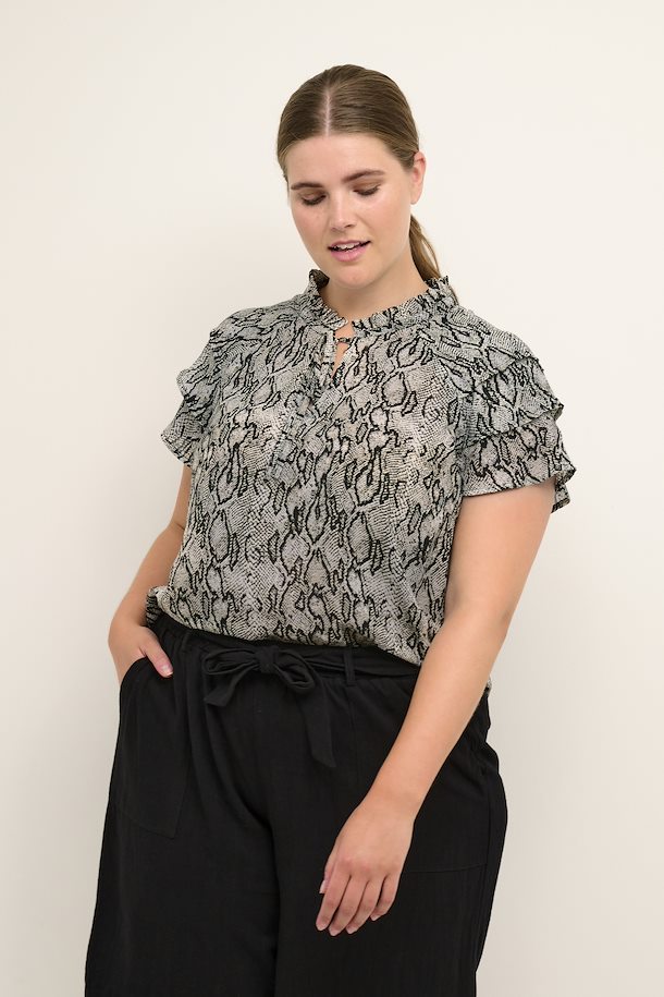 Kaffe Curve Cia Blouse in Snake Print