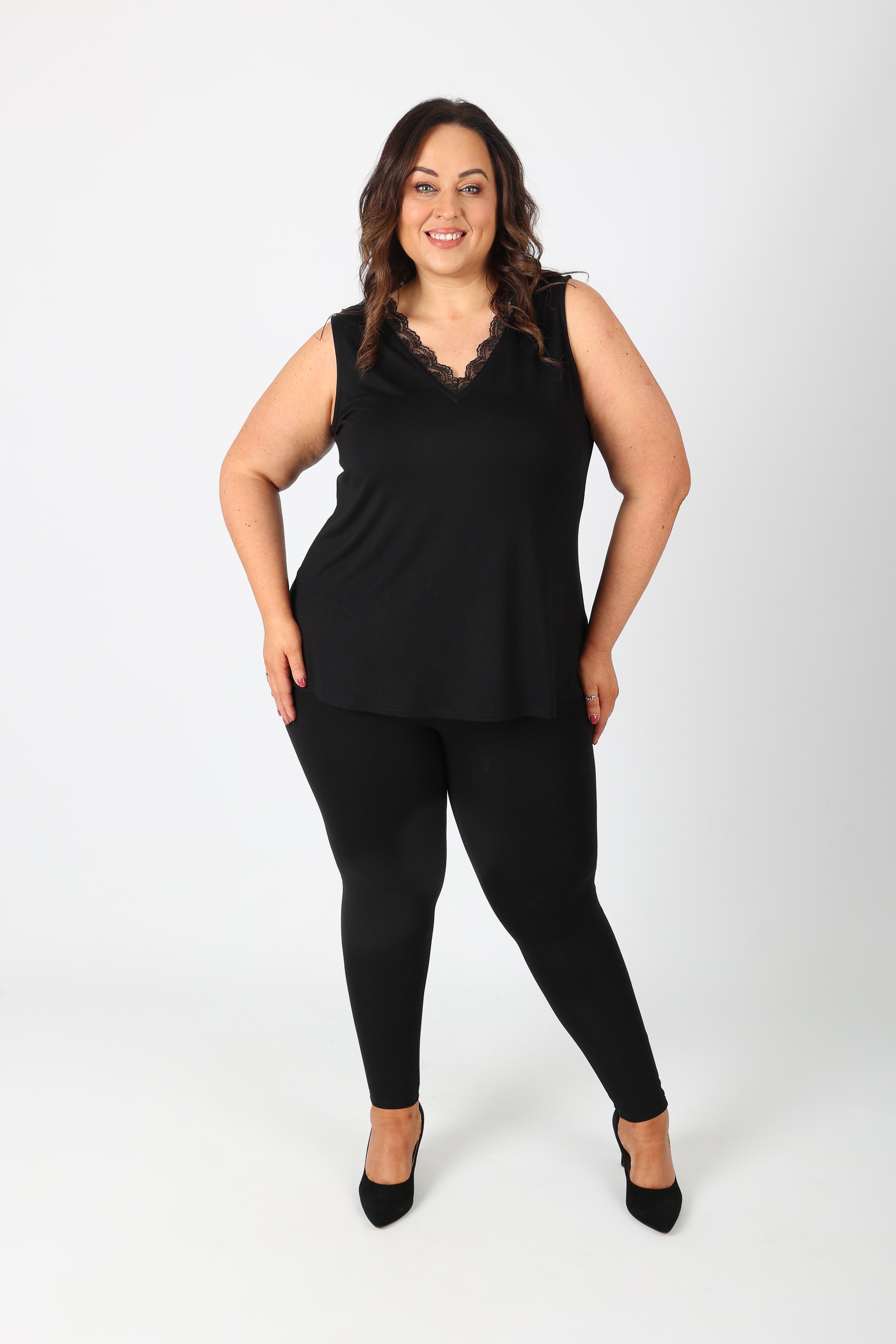 Mellomi Ava Lace Vest in Black