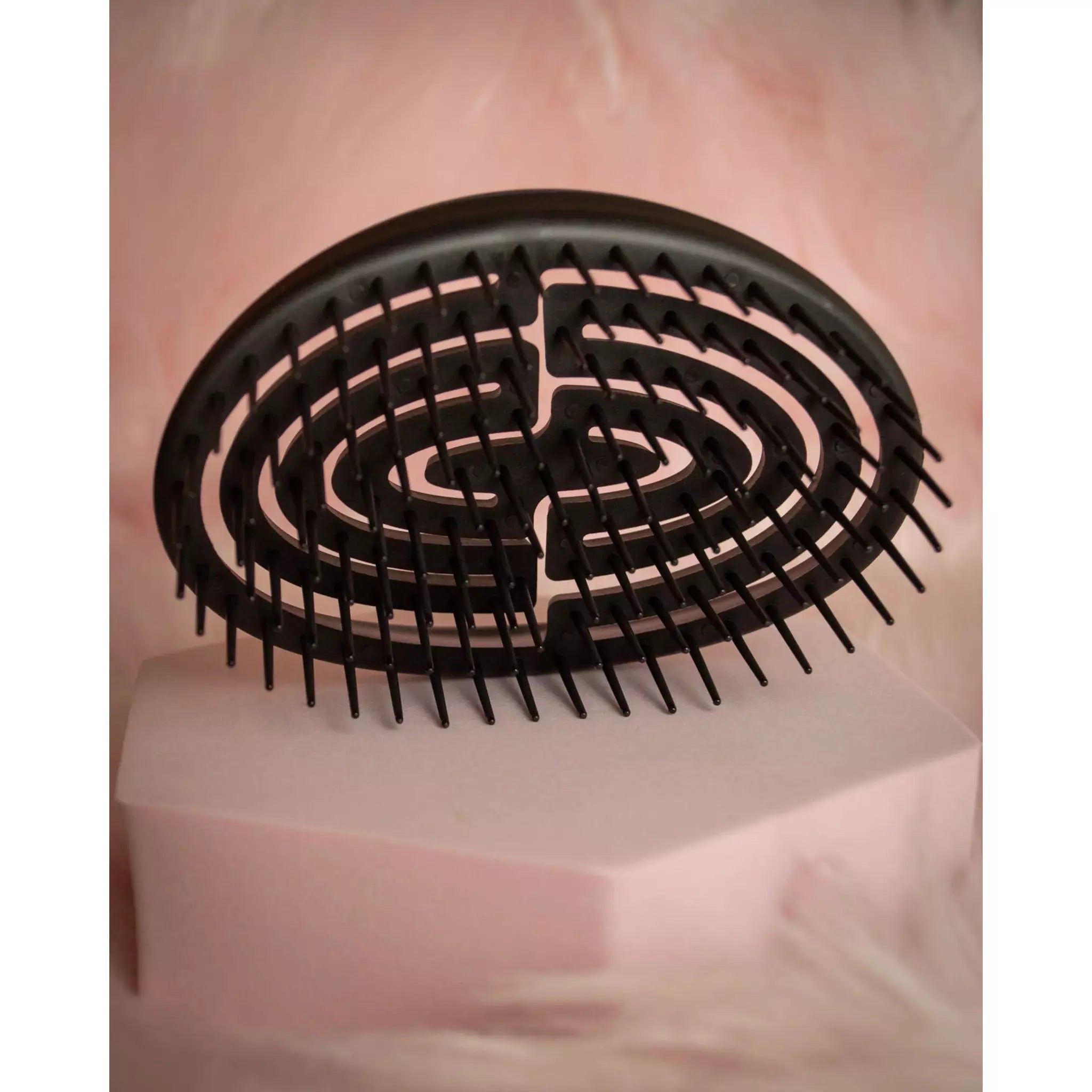 King Hair and Beauty: The Gem Hairbrush in Black - Wardrobe Plus