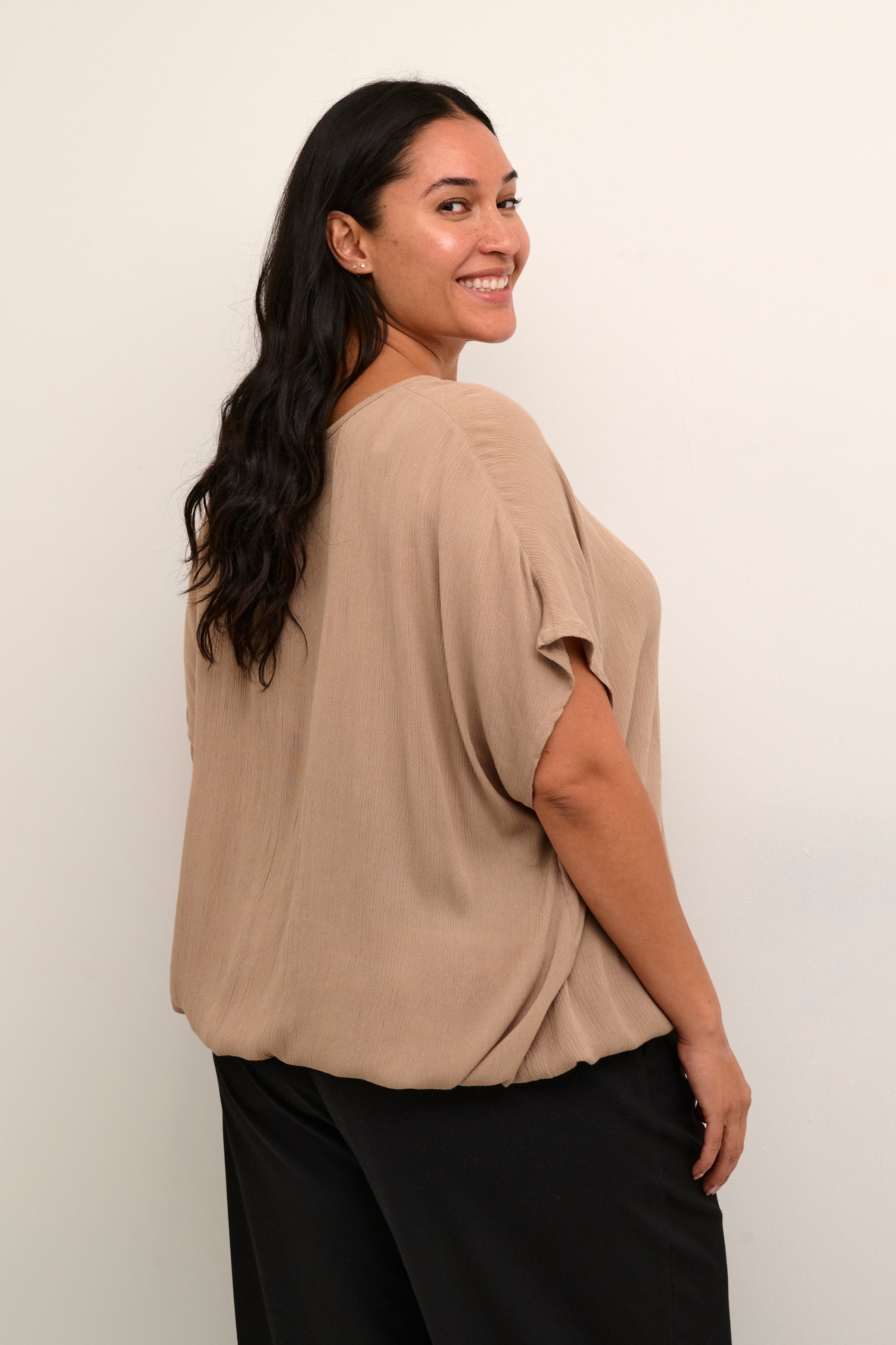 Kaffe Stanley Short Sleeve Blouse in Beige