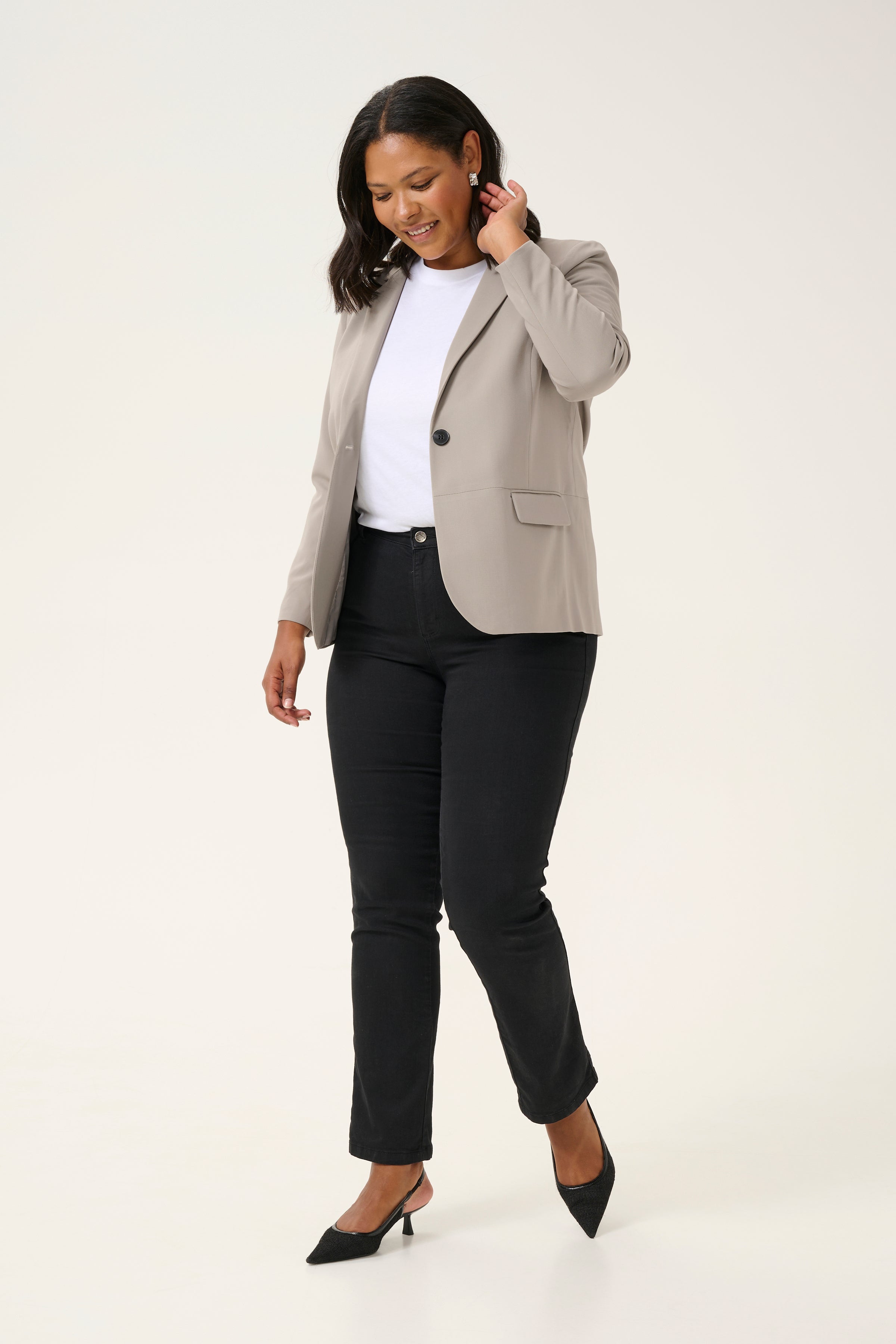 Kaffe Curve Sakira Blazer in Beige